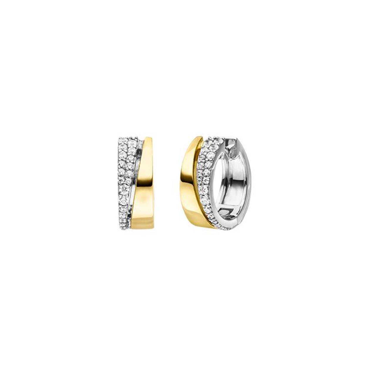 Prachtige gold plated oorsieraden bezet met zirkonia's. 