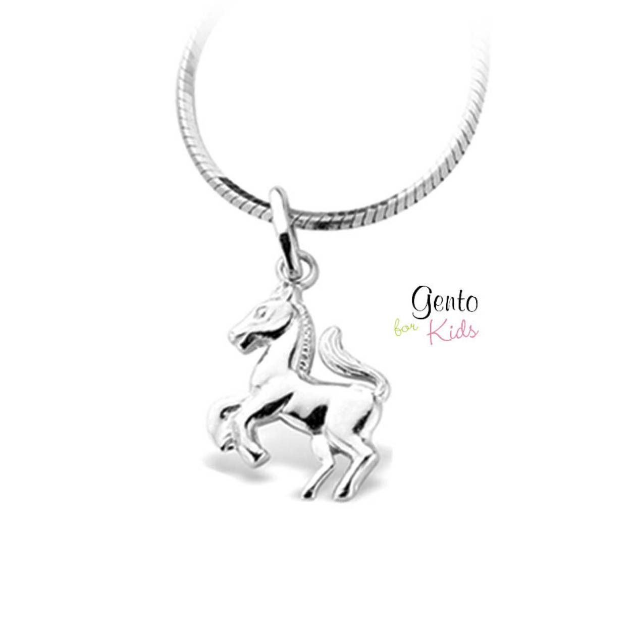 Zilveren ketting (36 cm) met hanger 'paard'
Bijhorende oorbellen ook verkrijgbaar