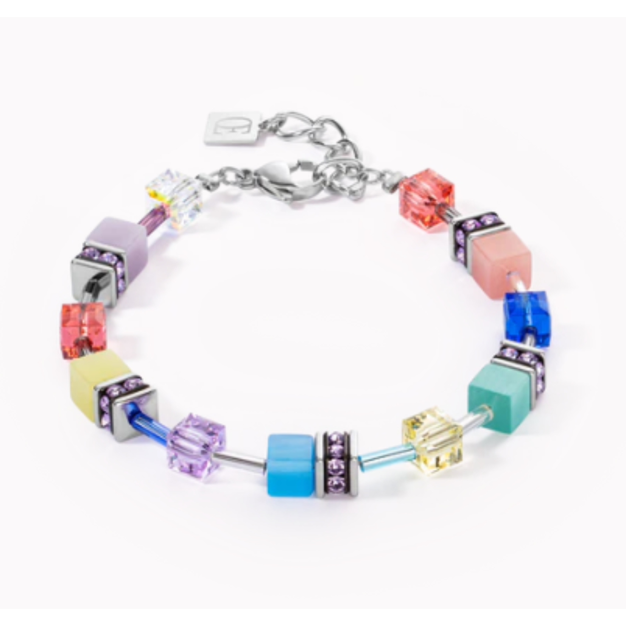 Dit is een armband van het merk Coeur de Lion gemaakt voor dames.
