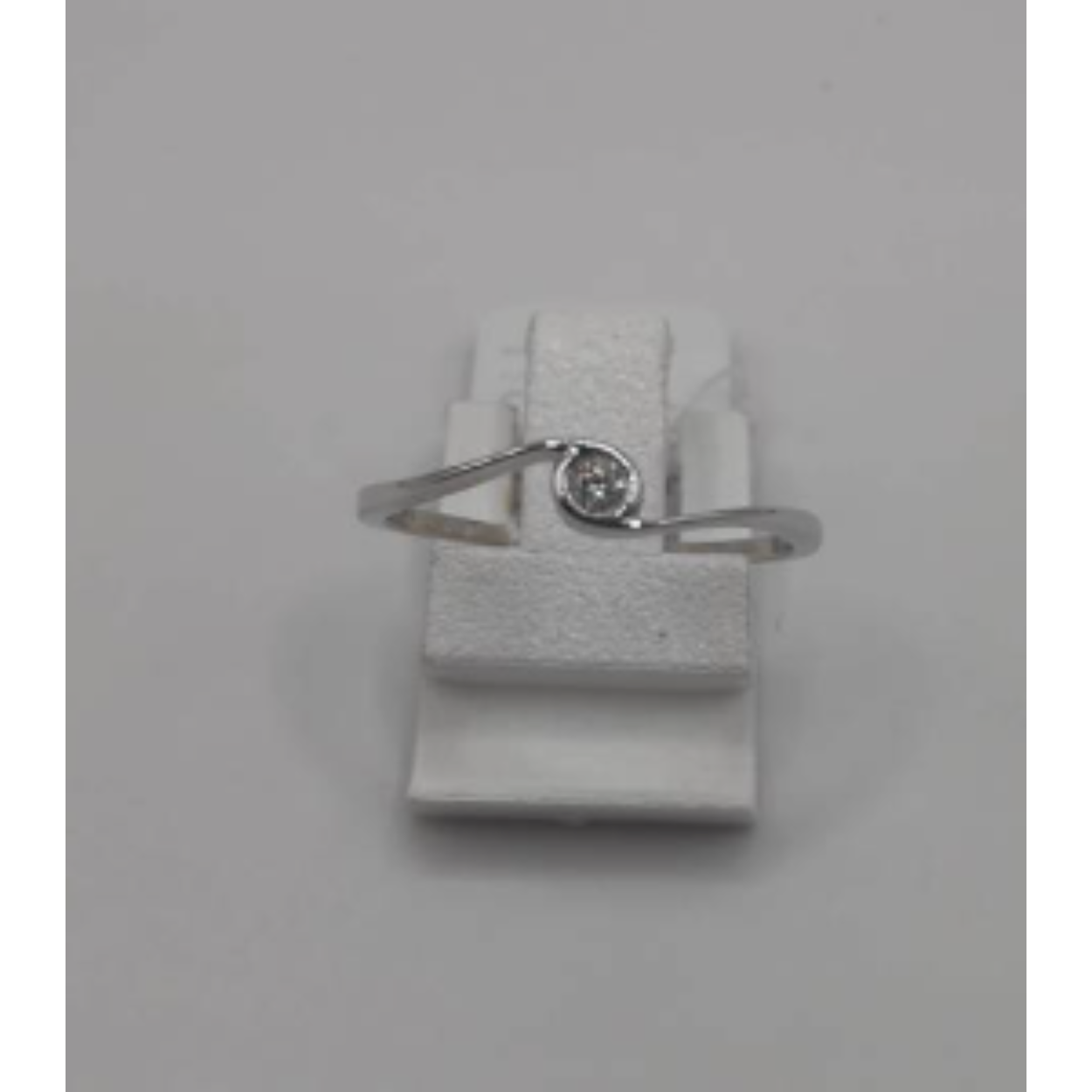 Gouden ring met diamant 0,05