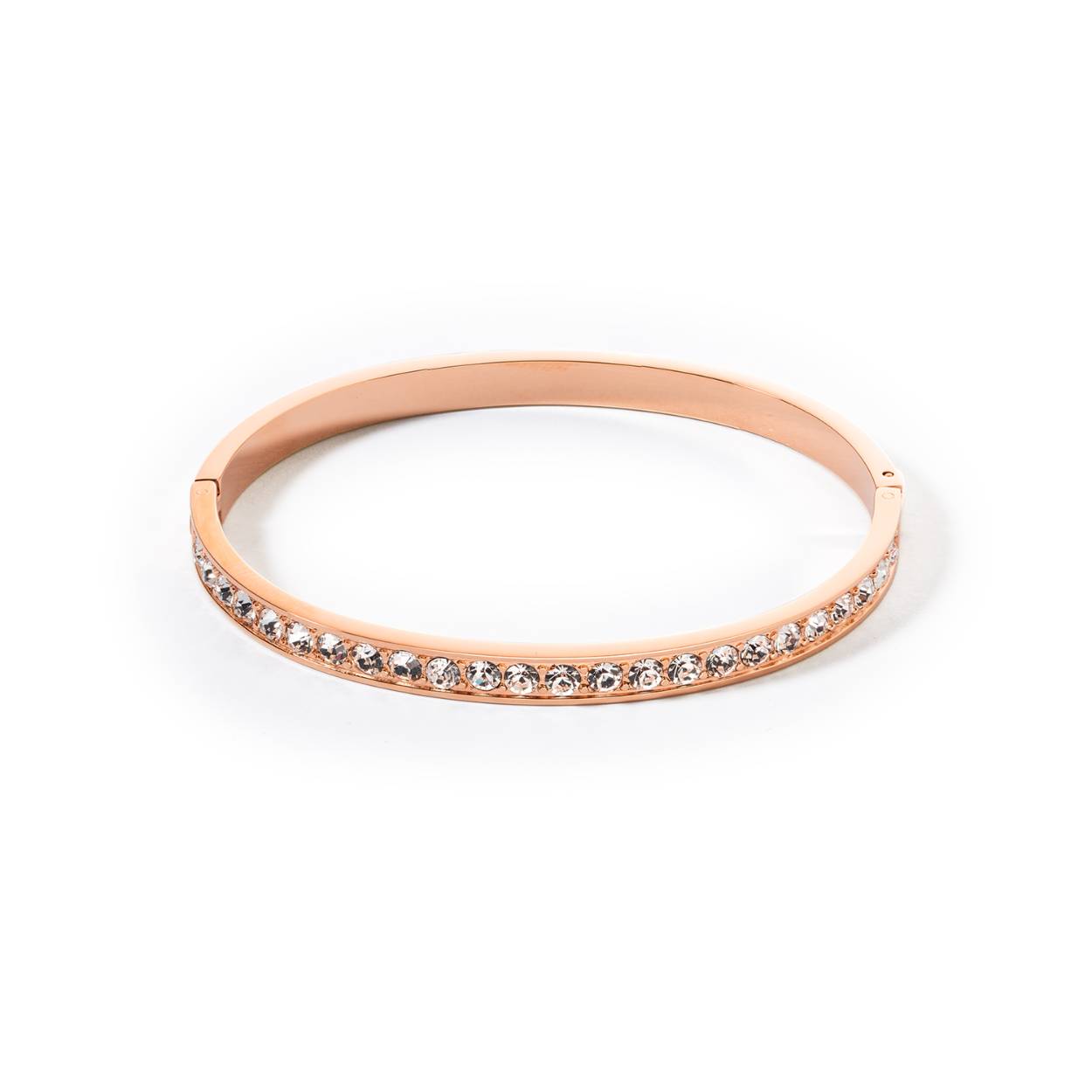 De Coeur de Lion bangle is gemaakt edelstaal, deze is ingelegd met sprankelende kristallen.