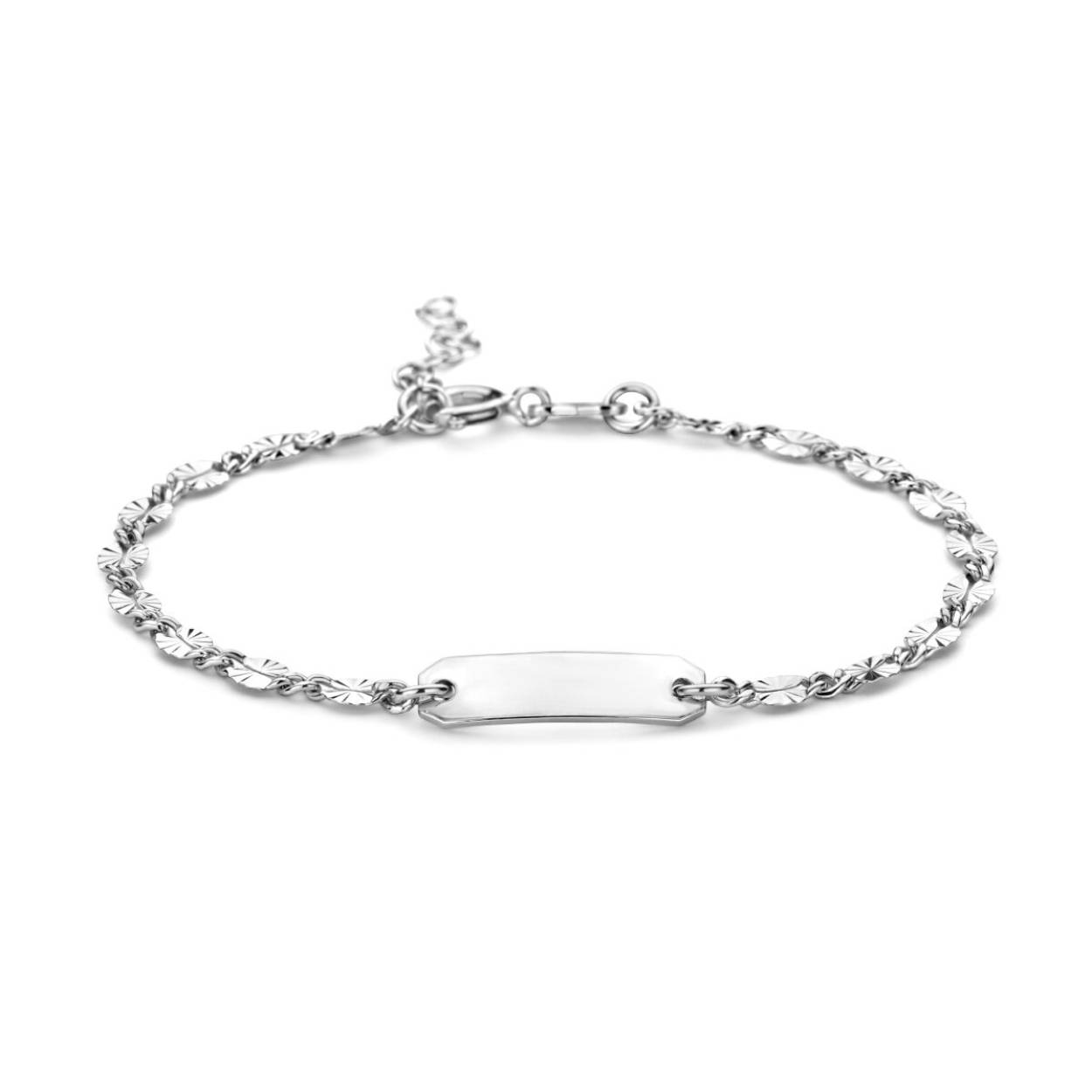 Gerhodineerd 925 zilveren graveerarmband. De armband heeft een draaglengte van 16cm met een extensie van 2cm en een schakelbreedte van 3.5mm.