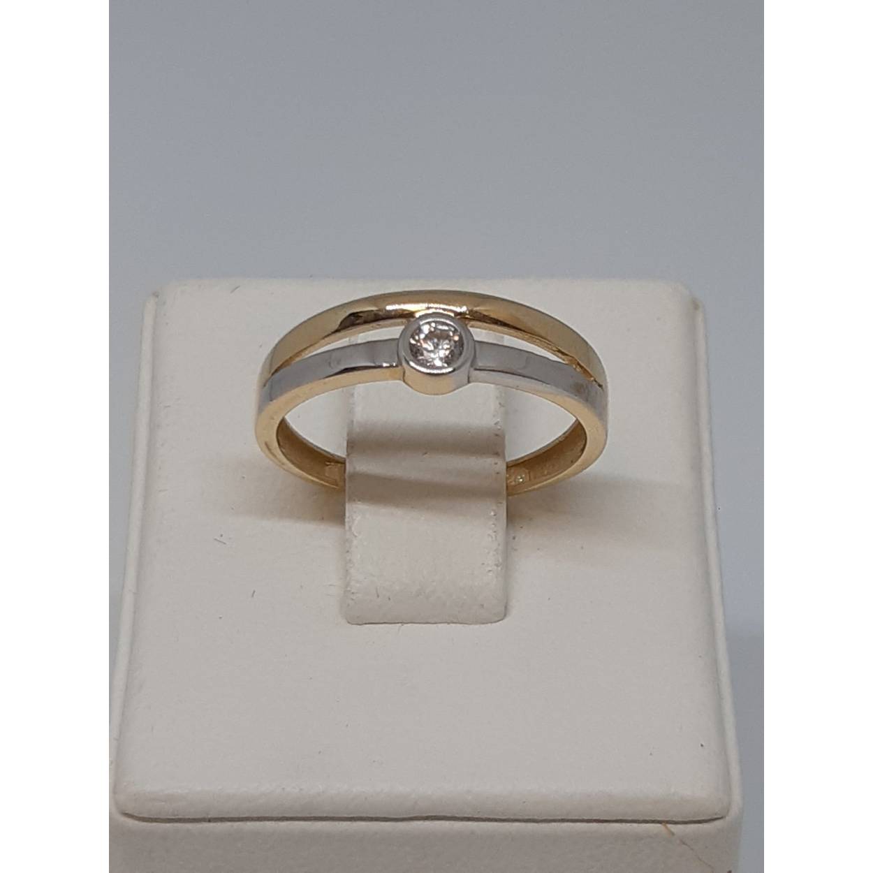 goud ring 14k met een stenen 