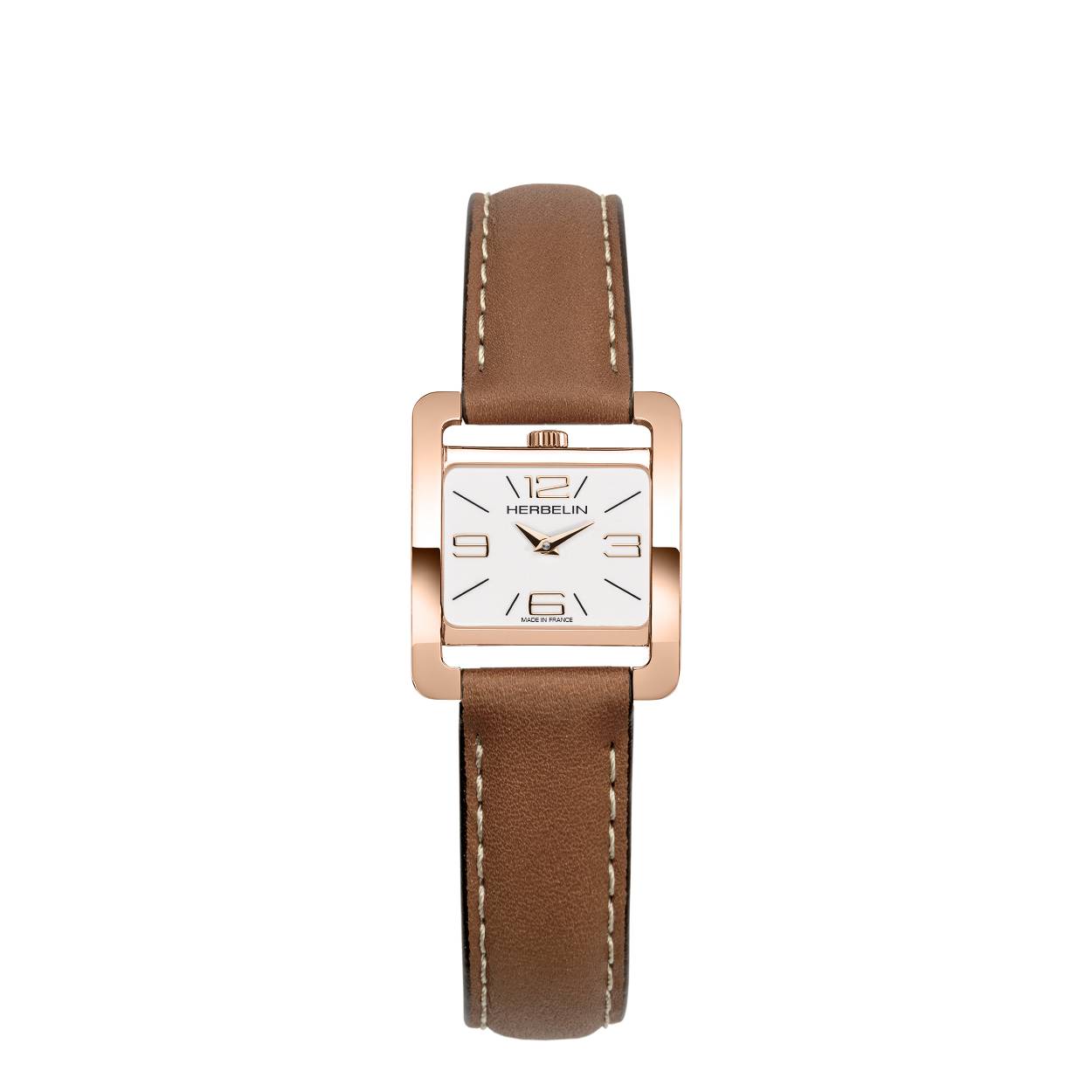 Met zijn kroon op 12 uur onderscheidt dit Herbelin horloge zich. Een rechthoekige kast van rosé goud PVD met opengewerkte details maakt hem stijlvol. De Vème Avenue collectie is voorzien van een gouden lederen band met witte stiksels en past harmonieus om de vrouwelijke pols.