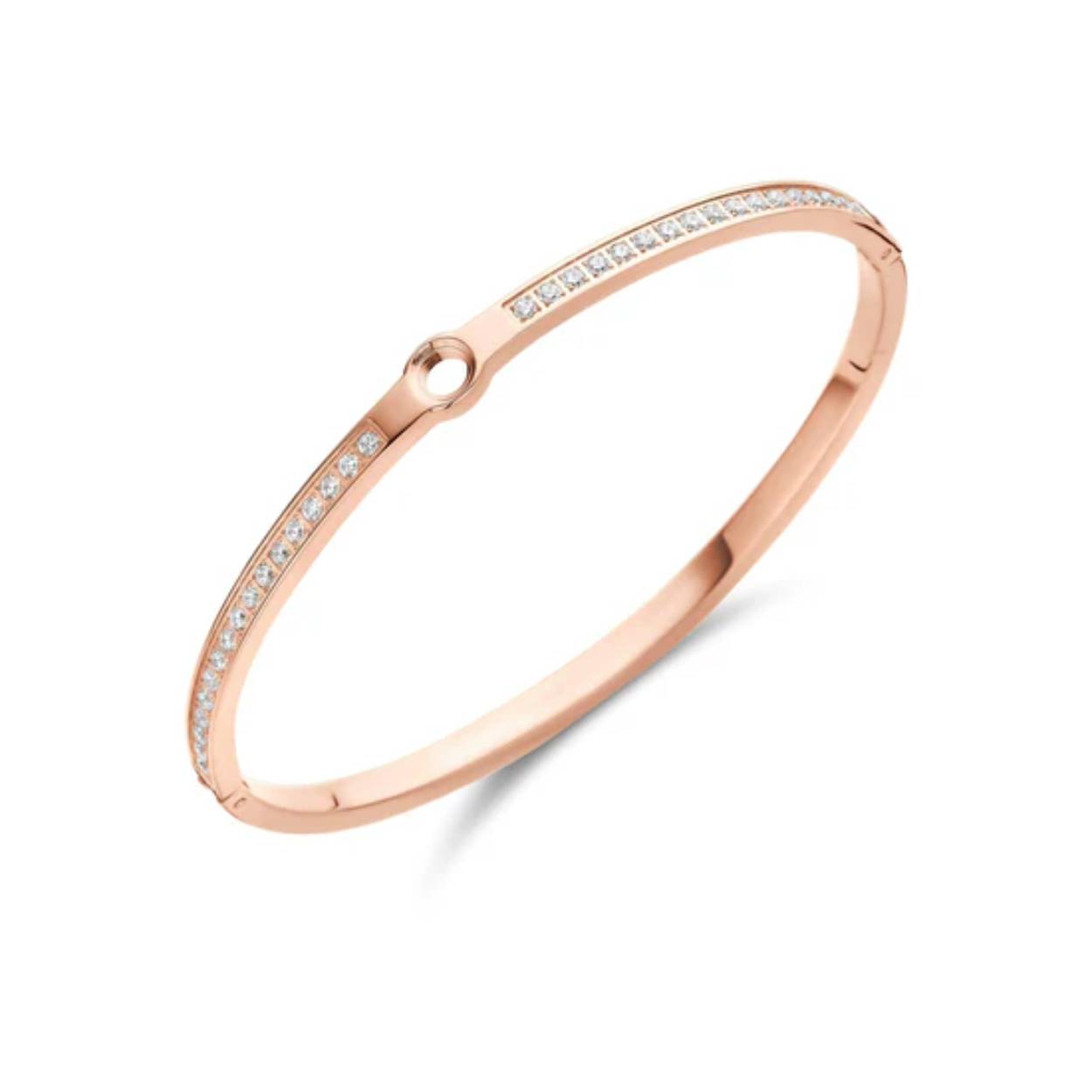 De Melano Vivid Hinged CZ armband is een smalle sprankelende schoonheid van 4 mm breed. Hij is afgewerkt met maar liefst 30 sprankelende zirkonia steentjes en je kunt hem personaliseren door jouw favoriete Vivid steentje erop te draaien. Meet jouw pols op met behulp van een lintje en voeg jouw maat toe aan je winkelmandje: Small (16 cm), Medium (17,5 cm) of Large (19 cm). De Hinged CZ armband is verkrijgbaar in een zilver-, rose goud- of goudkleurige plating.

Alle steentjes uit de Melano Vivid collectie zijn verwisselbaar en passen op de Hinged CZ armband.