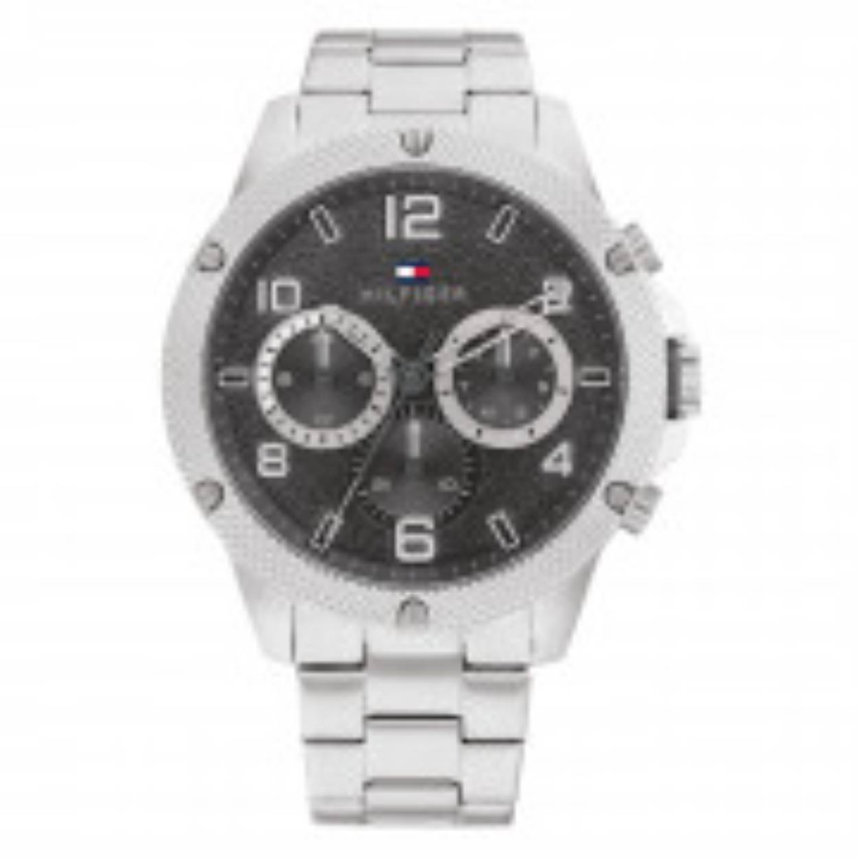 TH1792029 Blaze - Dit stoere zilverkleurige mannen horloge is van het bekende merk Tommy Hilfiger. Het horloge is voorzien van een geschakelde, edelstalen horlogeband en een zwarte wijzerplaat. Het horloge is een eyecatcher. De diameter van de horlogekast is 46mm. Het horloge is 5 ATM regen- en spatwaterdicht