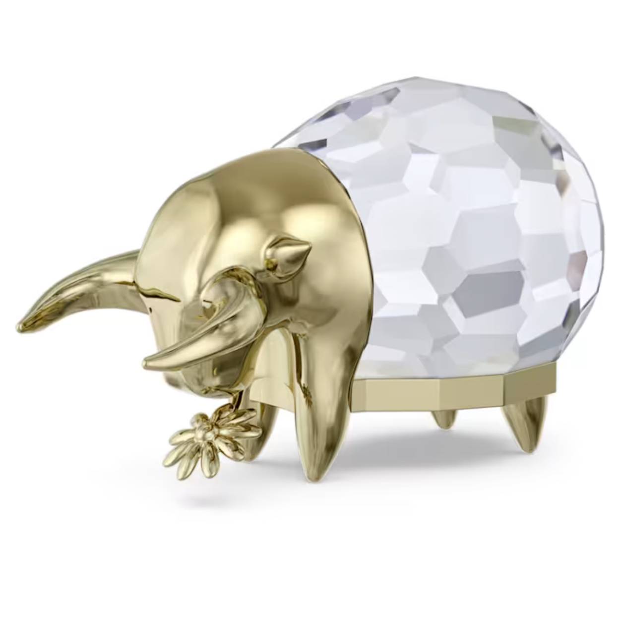 Deze opvallende Stier is ontleend aan de kosmos en vormt een prachtig eerbetoon aan de dierenriem of Zodiak. Het astrologische ontwerp combineert precisiegeslepen kristal met 98 facetten met gegraveerd goudkleurig metaal en stelt een stier voor met een bloemenweide. Geef dit speciale stuk cadeau aan uzelf of iemand die jarig is. Decoratief voorwerp. Geen speelgoed. Niet geschikt voor kinderen jonger dan 15 jaar.

Artikelnr.: 5670103
Formaat: 2.8 x 2.5 x 4.4 cm
Materiaal:  Kristallen, Metaal
Kleur:  Goudkleurig
Collectie:  Zodiac