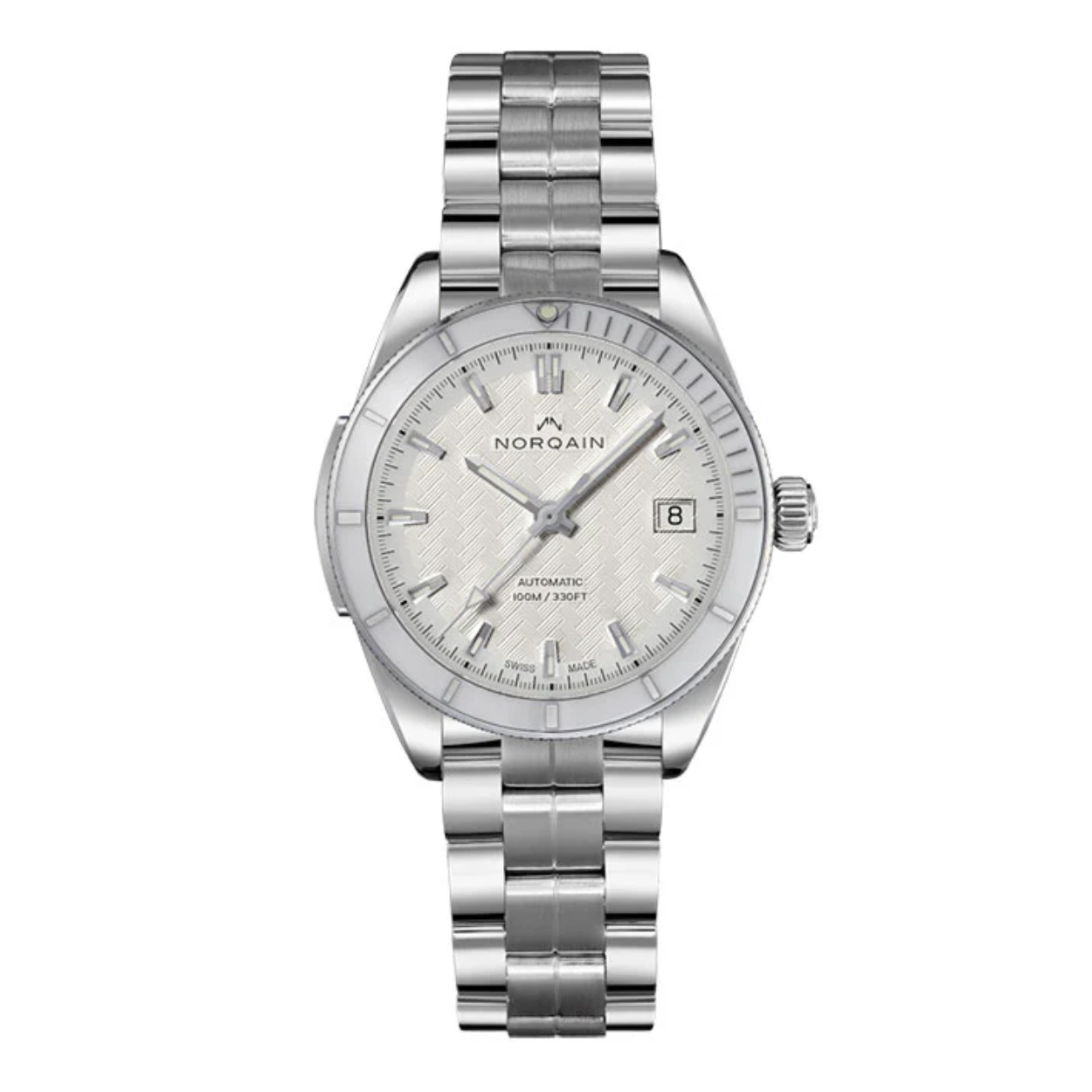 Elk Norqain horloge uitgerust met ETA of Sellita uurwerken wordt geleverd met een internationale fabrieksgarantie van twee jaar. Door lid te worden van de Norqainer club, kan deze garantie worden verlengd tot drie jaar.