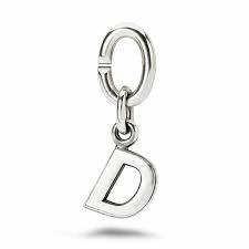Link charm D