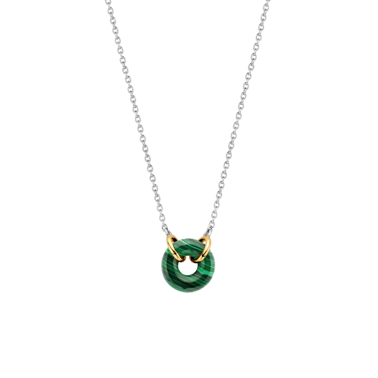 Het pronkstuk van deze TI SENTO - Milano zilveren ketting 3971MA/42 is de malachietgroene steen in het midden, omhuld door een sierlijke gold-plated zetting. De ketting is vervaardigd uit 925 sterling zilver. Donker- en lichtgroene malachiettinten vloeien in een evenwichtig samenspel in elkaar over. De ronde vorm maakt het een artistiek geheel. De extra veilige sluiting is speciaal ontworpen zodat het altijd bij je blijft. De lengte van de ketting is 42 cm.