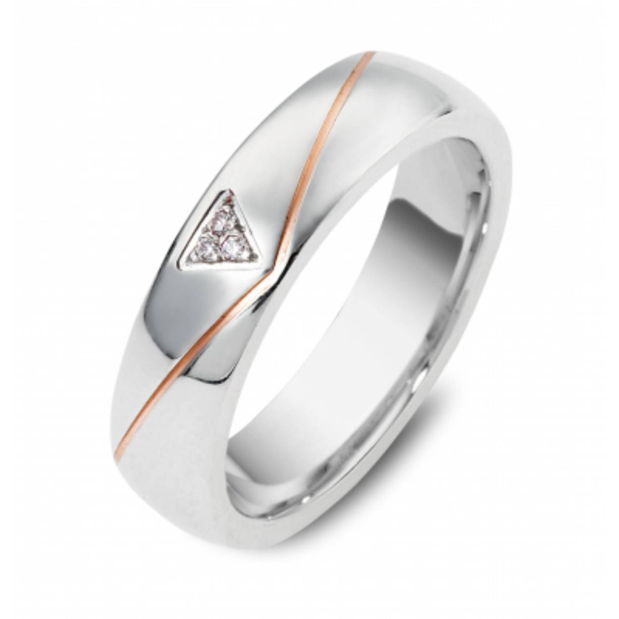 Trouwringen witgoud met in de damesring drie diamanten. Beide ringen zijn 5 mm breed.