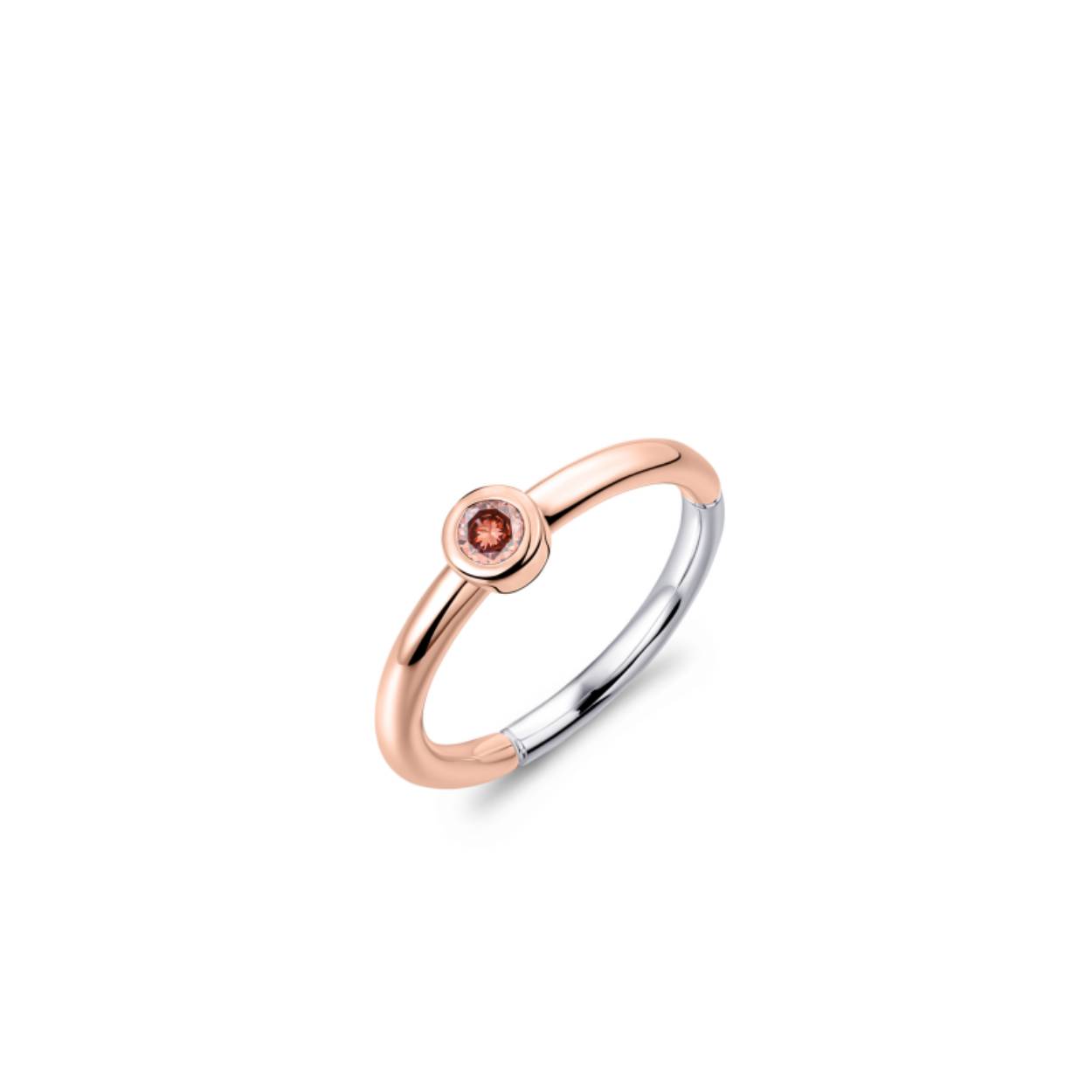 Zilveren ring deels voorzien van een degelijke rosé vergulding, gezet met een bruine zirkonia. maat 54 en verkrijgbaar in diverse andere maten.