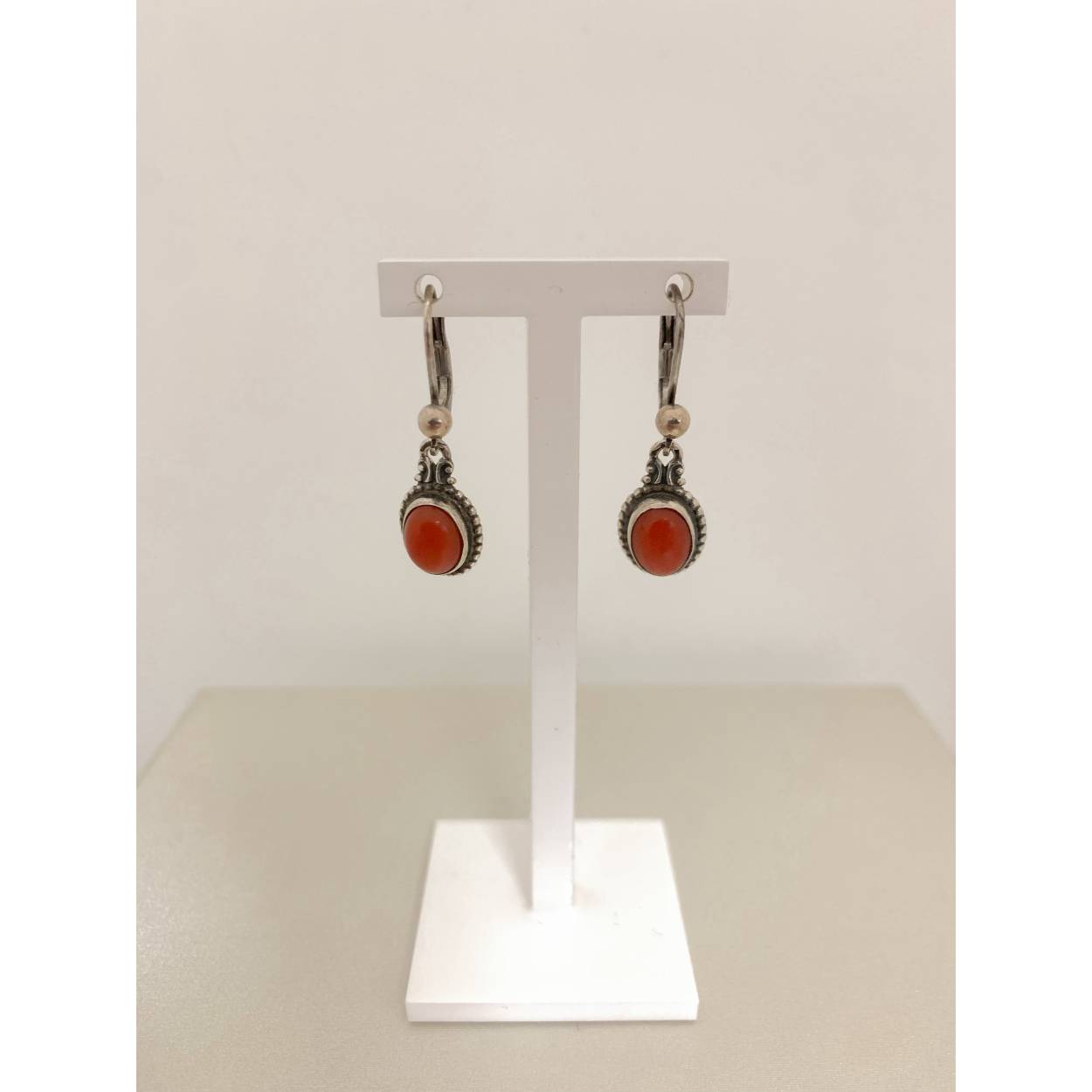 VINTAGE zilveren oorhangers - bloedkoraal