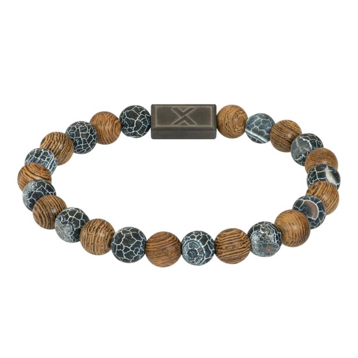 De iXXXi MEN armband Lennon bestaat uit een combinatie van stainless steel in de kleur gun color en een mix van bruin- en blauwkleurige houten kralen. In het midden van de armband bevindt zich een rechthoekig detail met een 'X' erop gegraveerd. De iXXXi heren armband Lennon is verkrijgbaar in twee maatvoeringen (19,5 - 20 en 21,5 - 22) en door middel van elastiek gemakkelijk te dragen. Mix en match met verschillende armbanden uit de iXXXi MEN collectie en maak zo jouw look compleet!