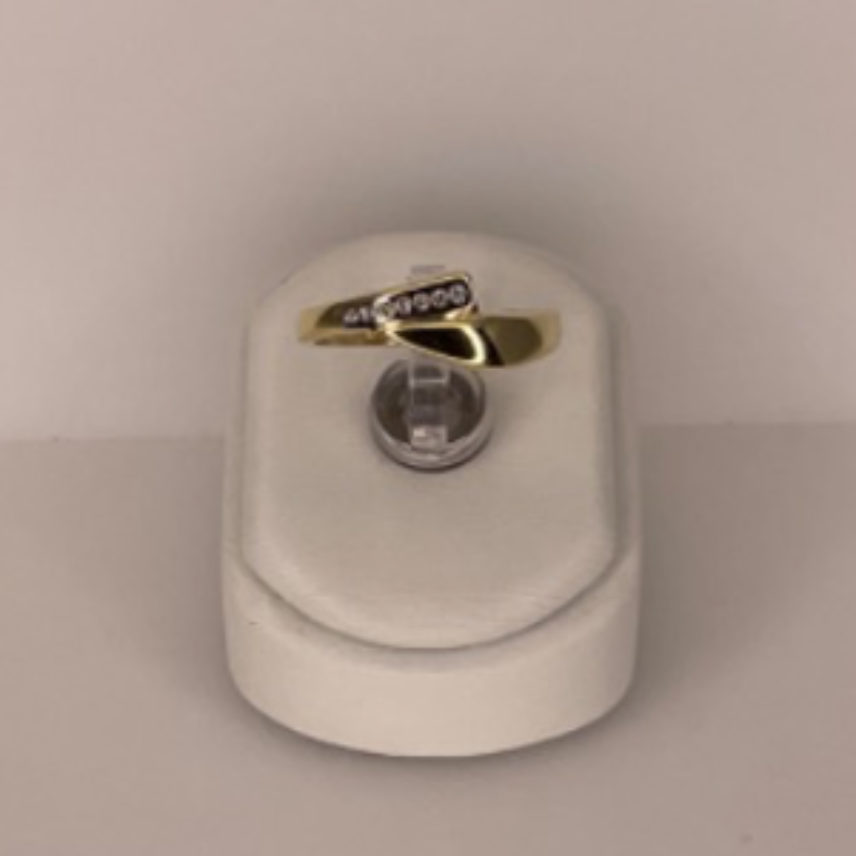 Gouden ring met zirkonia