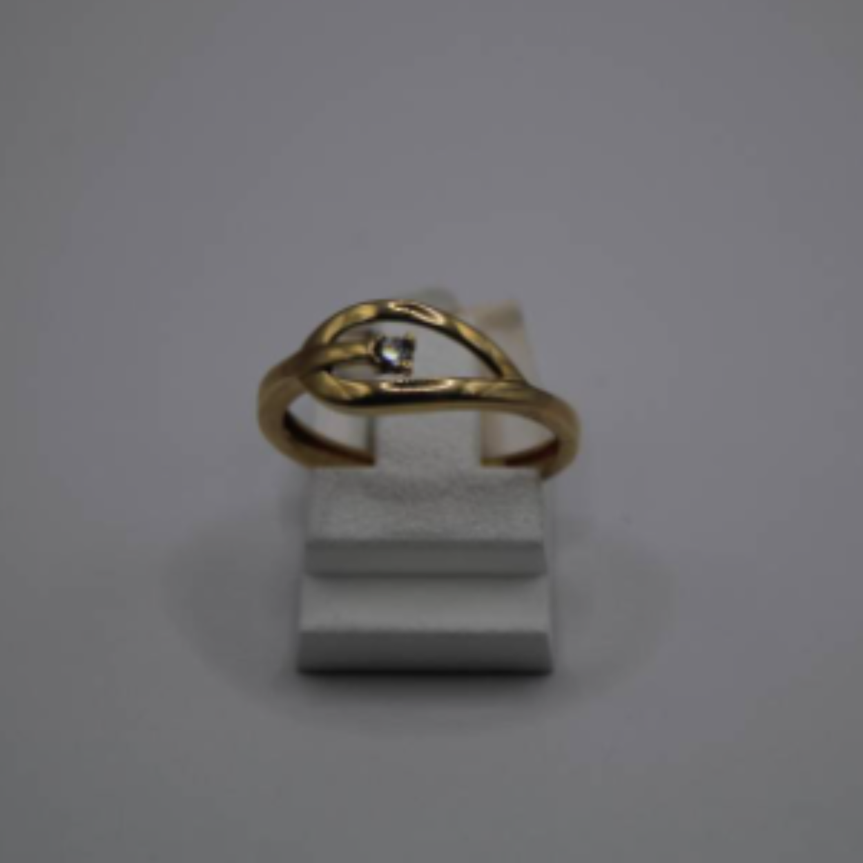 Gouden ring met zirkonia