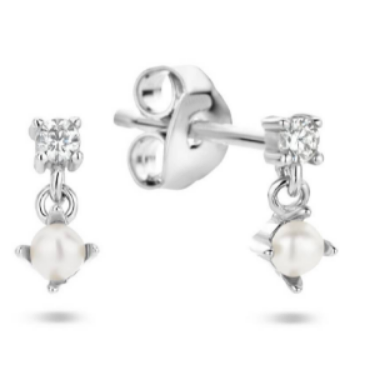 Gerhodineerd 925 zilveren oorhangers met een totale lengte van 0.7cm uitgevoerd met zirkonia en een zoetwaterparel van 2.5mm.