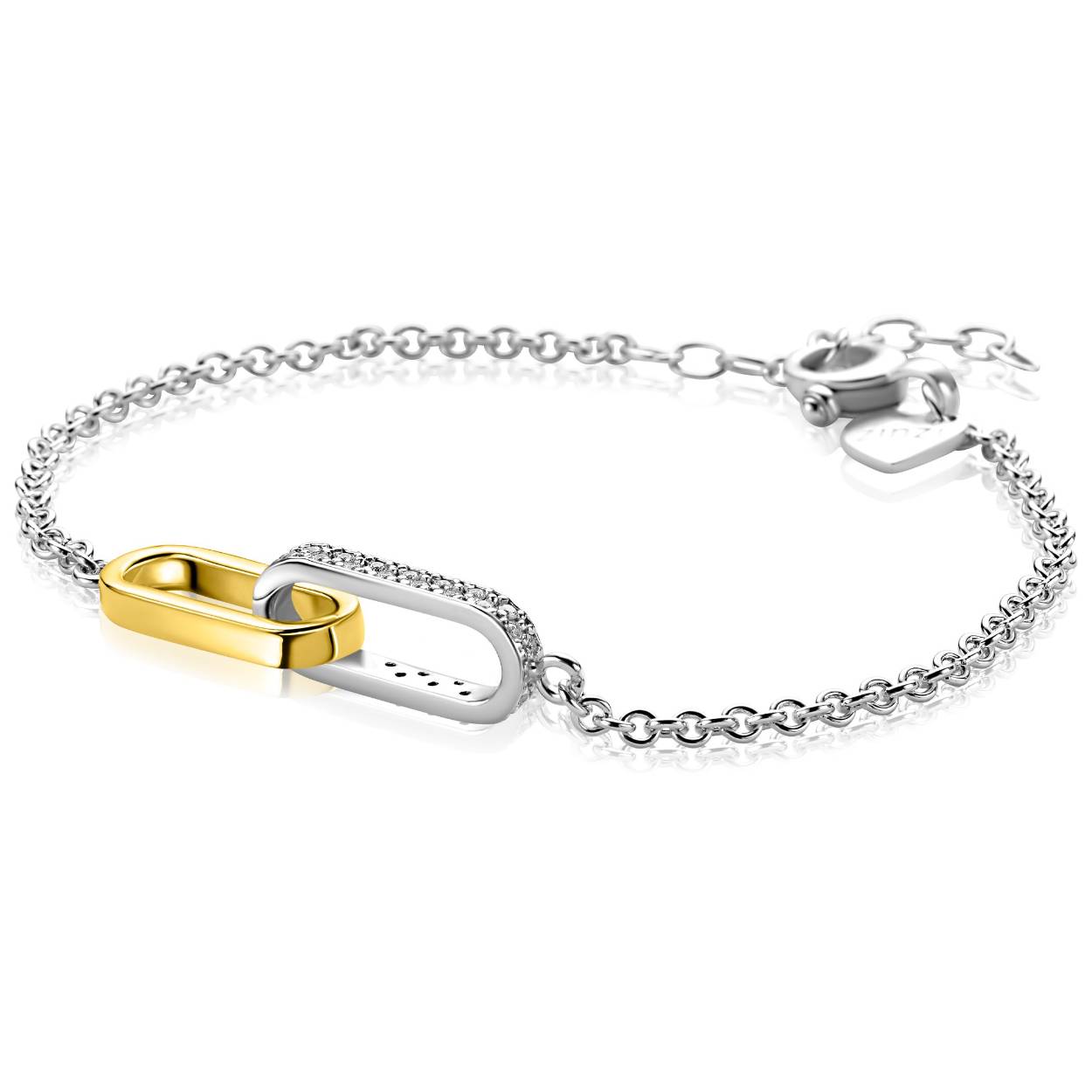 ZINZI zilveren schakelarmband met twee mooi verbonden ovale schakels: een gladde ovaal in gold plated en een ovaal bezet met witte zirkonia's. Gemakkelijk verstelbaar door het verlengkettinkje 17-20 cm. Vervaardigd van eerste gehalte zilver (925) en voorzien van een extra rodiumlaag voor een langdurige glans.