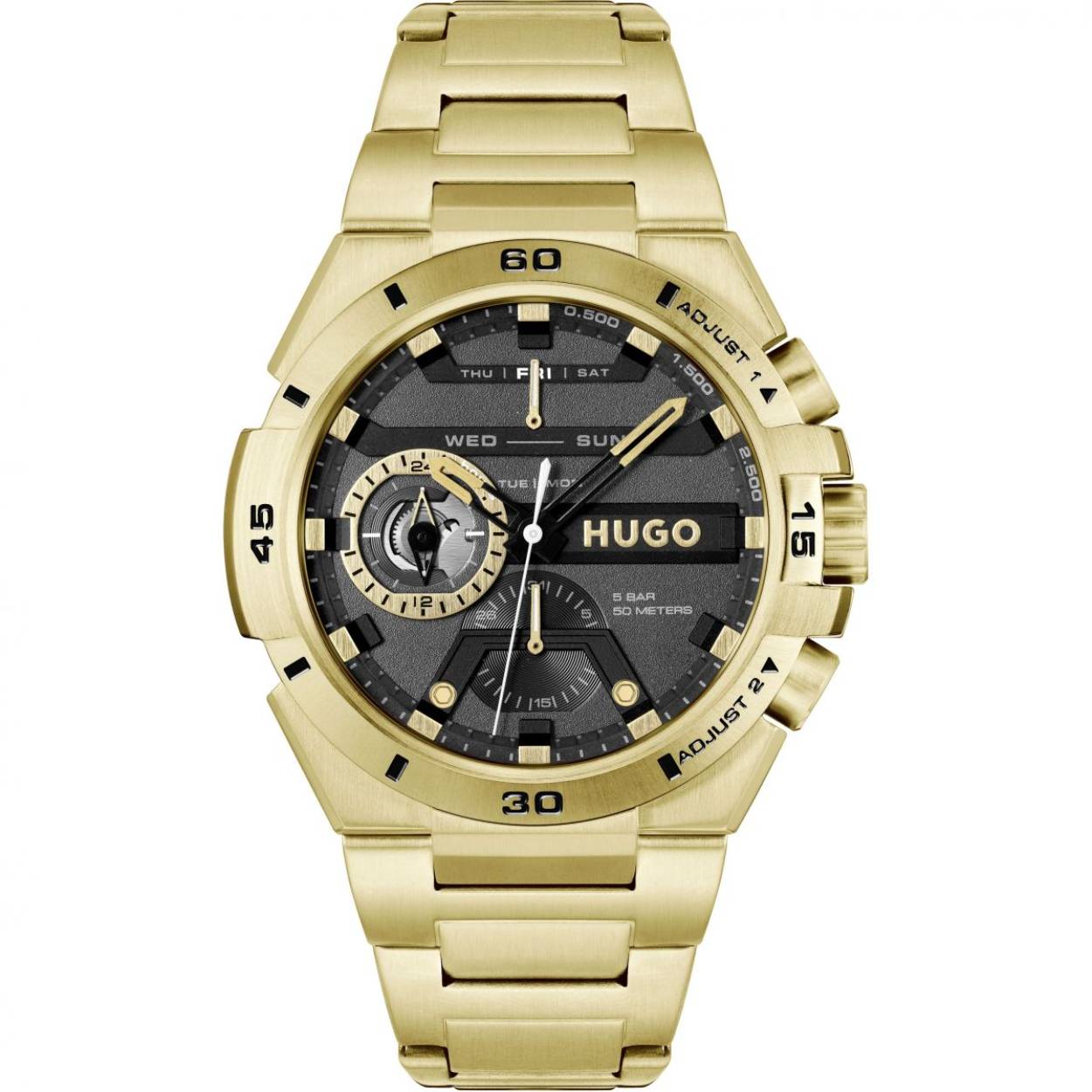 Een futurische bezel met een matte goldplated coating geeft dit waterdichte horloge een hedendaags uiterlijk met de stijl die u gewend bent van een merk als Hugo Boss. De band loopt vloeiend over in de kast en de datum is gemakkelijk te verstellen bij schrikkelmaanden door middel van de knoppen boven en onder de kroon.