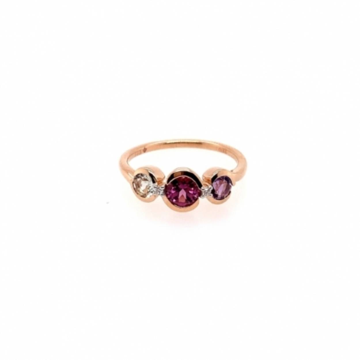 Ring met Rhodolit/ Amethist en 0.02 crt briljant