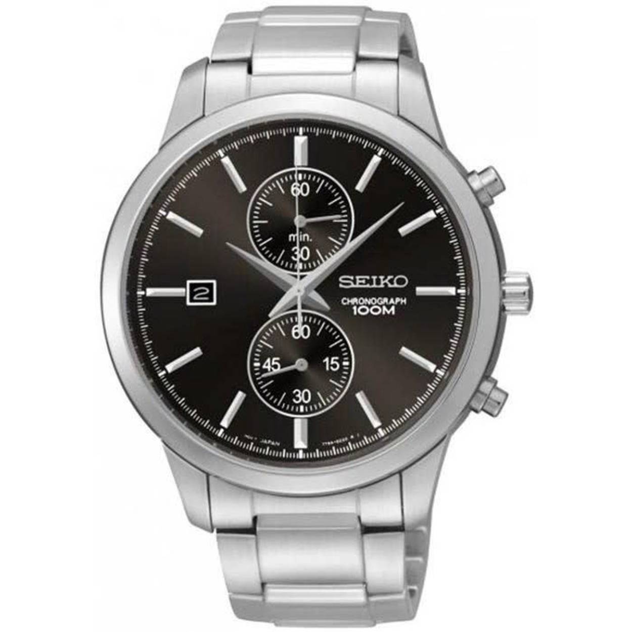 Dit horloge is een herenhorloge van het merk Seiko. De kleur van de kast is zilver en de kleur van de band zilver. De wijzerplaat is zwart van kleur. De kast van het horloge is gemaakt van edelstaal en de band is van edelstaal. De tijdsaanduiding is chronografisch.
