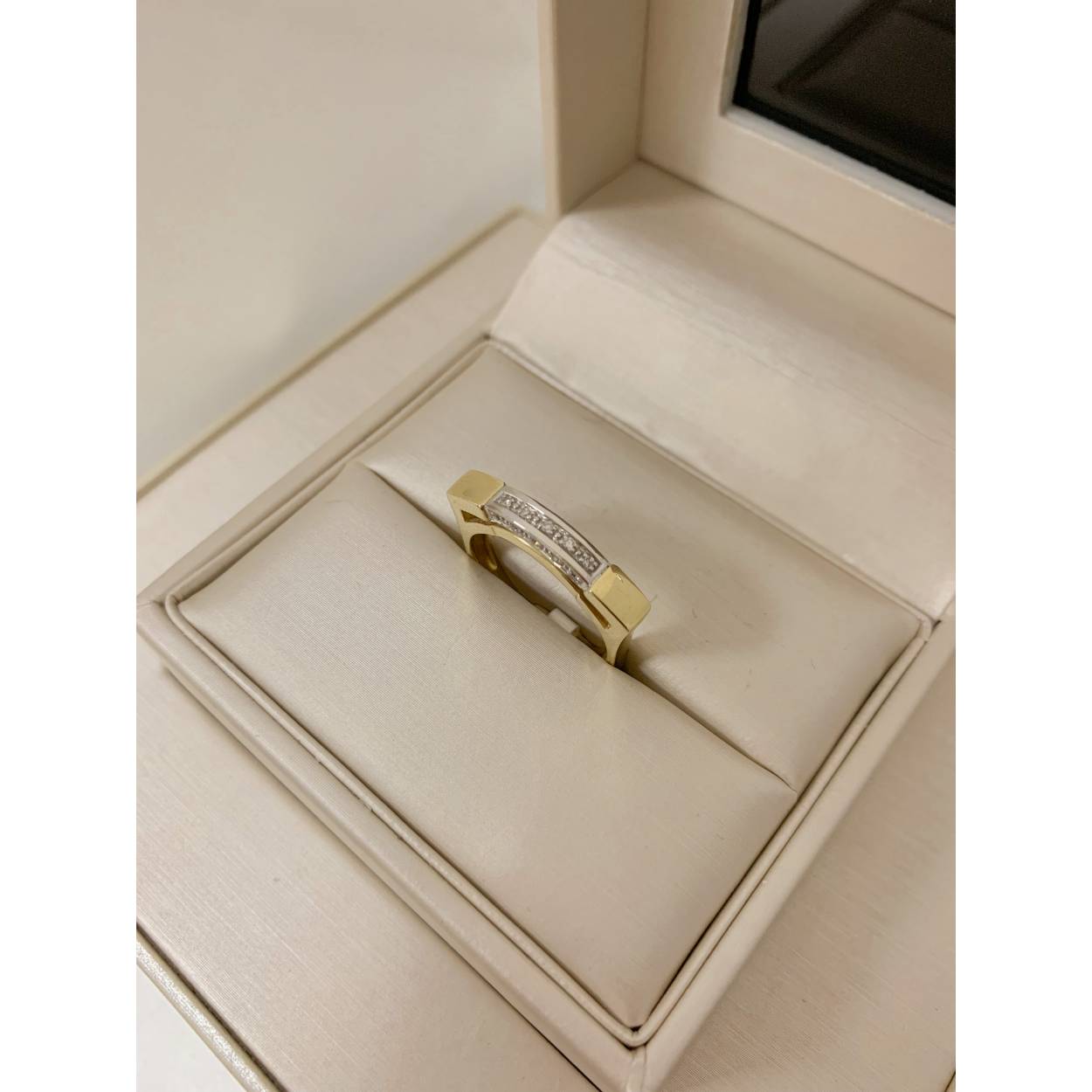 VINTAGE geelgouden ring met rij diamanten
