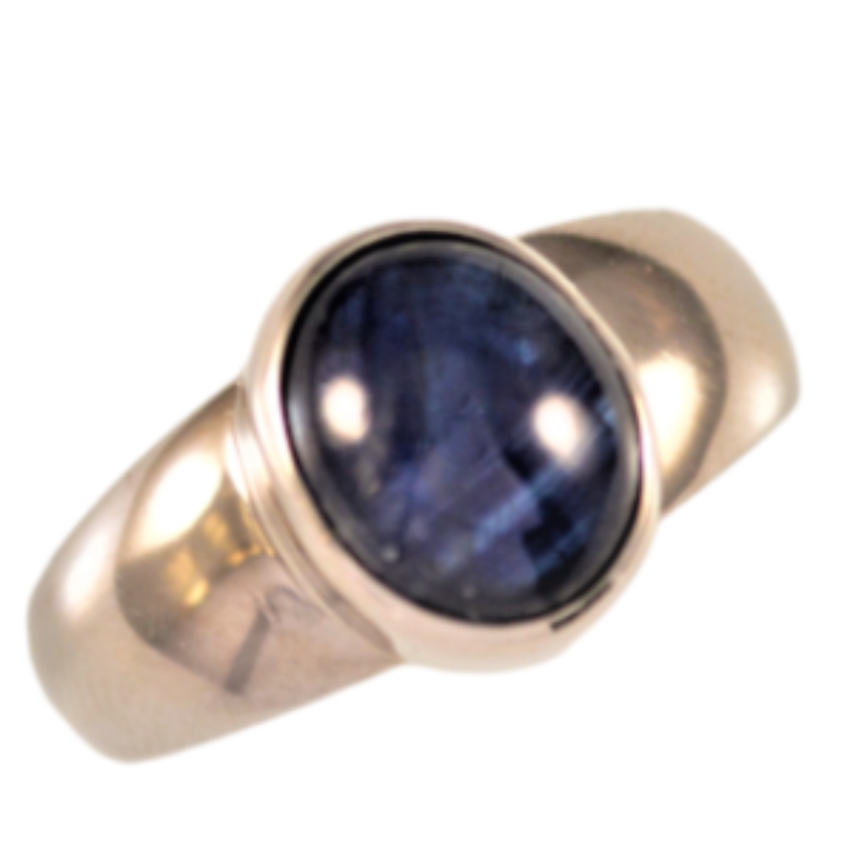 handgemaakte witgouden ring met saffier 