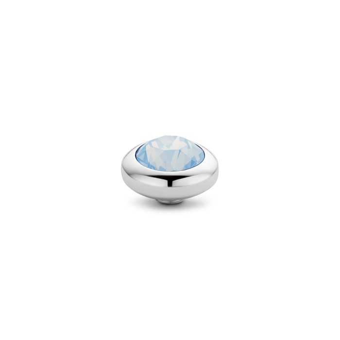 Het Melano Vivid Basic cz steentje is verkrijgbaar in drie formaten en in 23 trendy kleurtjes. De zetting is vervaardigd uit edelstaal en het steentje zelf uit Zirkonia of Swarovski® kristallen.