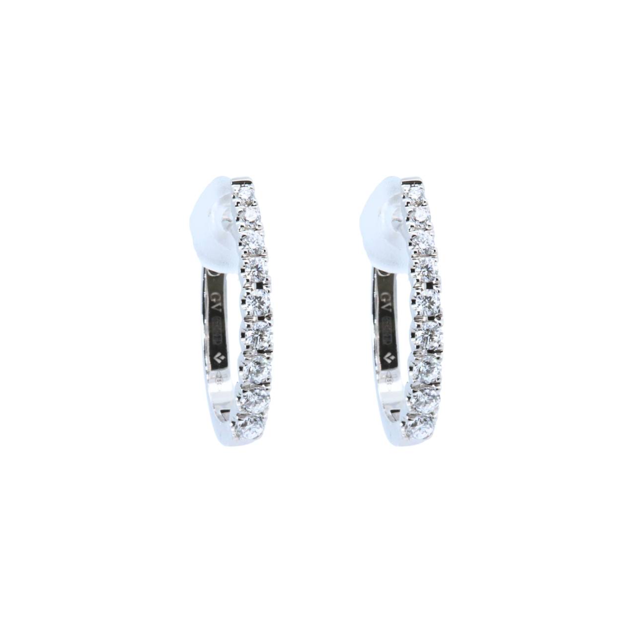 Witgouden oorbellen ovaalvormig met diamanten 0.54ct.