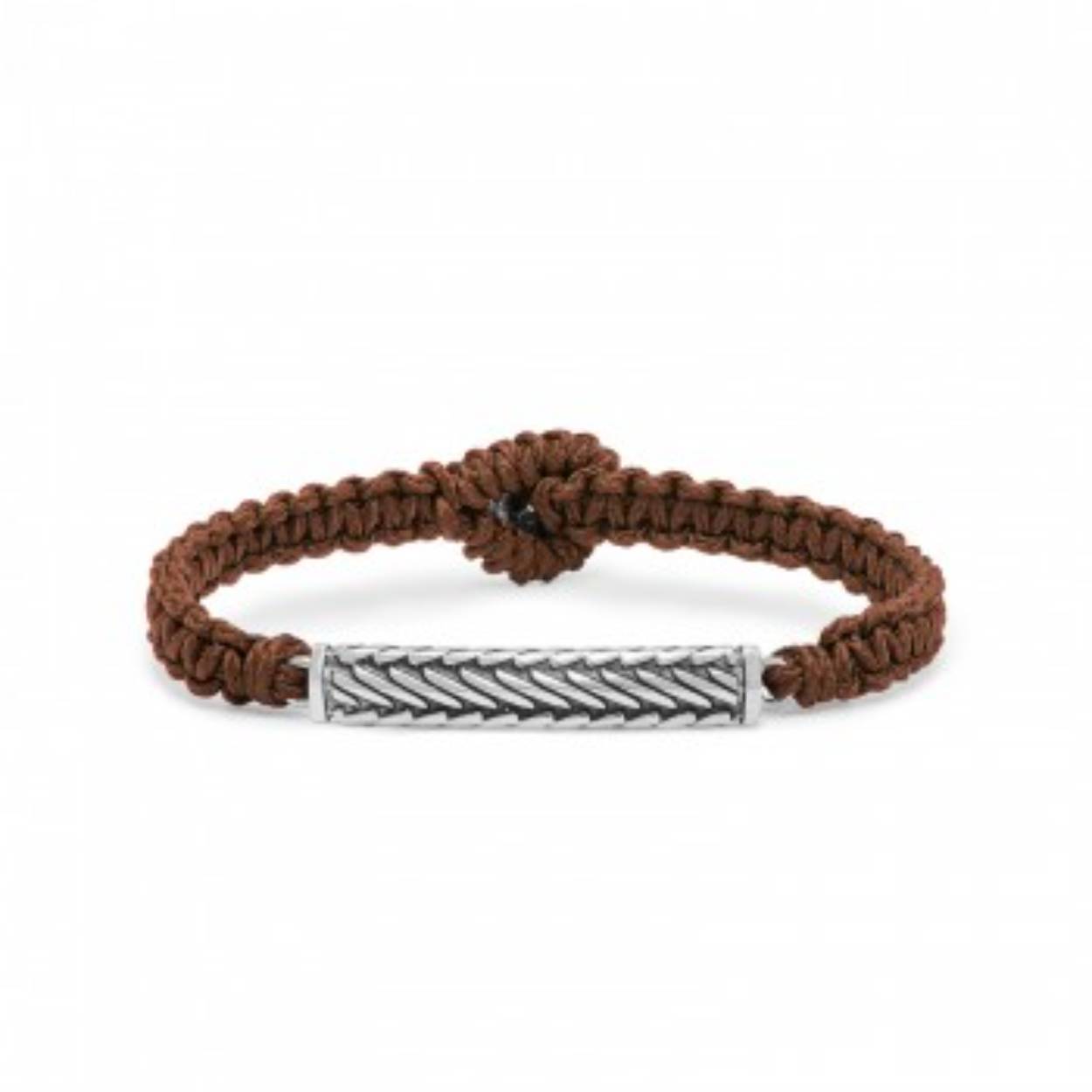Deze Silk armband komt uit de Weave collectie.
De maat van deze armband is 19cm.

Een nieuwe toevoeging aan de weave collectie: de geweven paracord armbanden. De Weave collectie is uniek door haar prachtige geweven patroon. Dit patroon is een ode aan het eiland van herkomst. Al meer dan 15 jaar hebben onze S!LK ambachtslieden zich toegelegd op het maken van handgemaakte sieraden met technieken die al generaties lang worden doorgegeven. Samen creëren wij unieke sieraden met het behoud van het rijke Indonesische erfgoed.

Deze fijne paracord armbandjes zijn goed te combineren met andere armbanden uit de verschillende collecties van Silk. 
