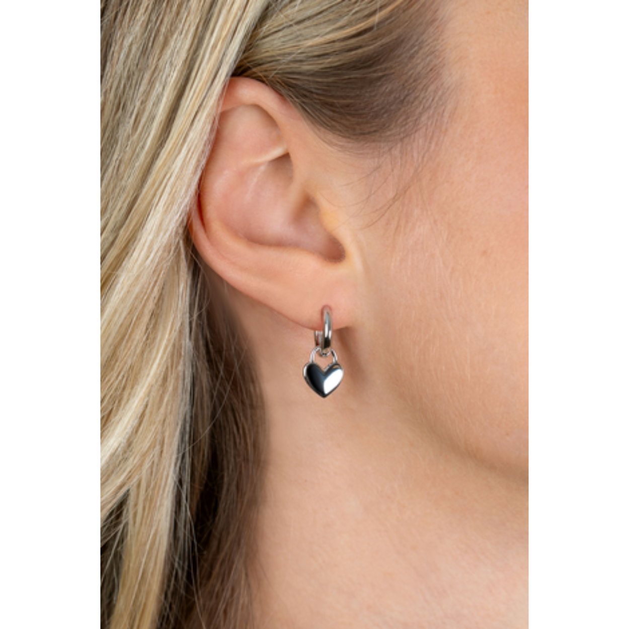 9mm ZINZI zilveren oorbedels glanzend hart ZICH2673
 (zonder oorringen)