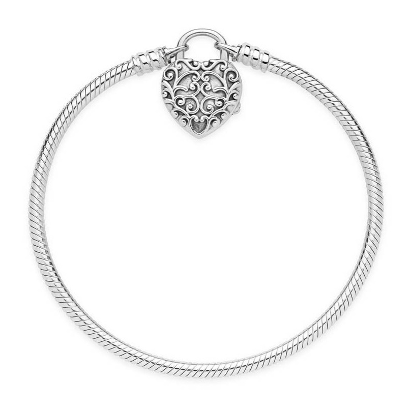 Pandora armband met hart sluiting op 18 cm