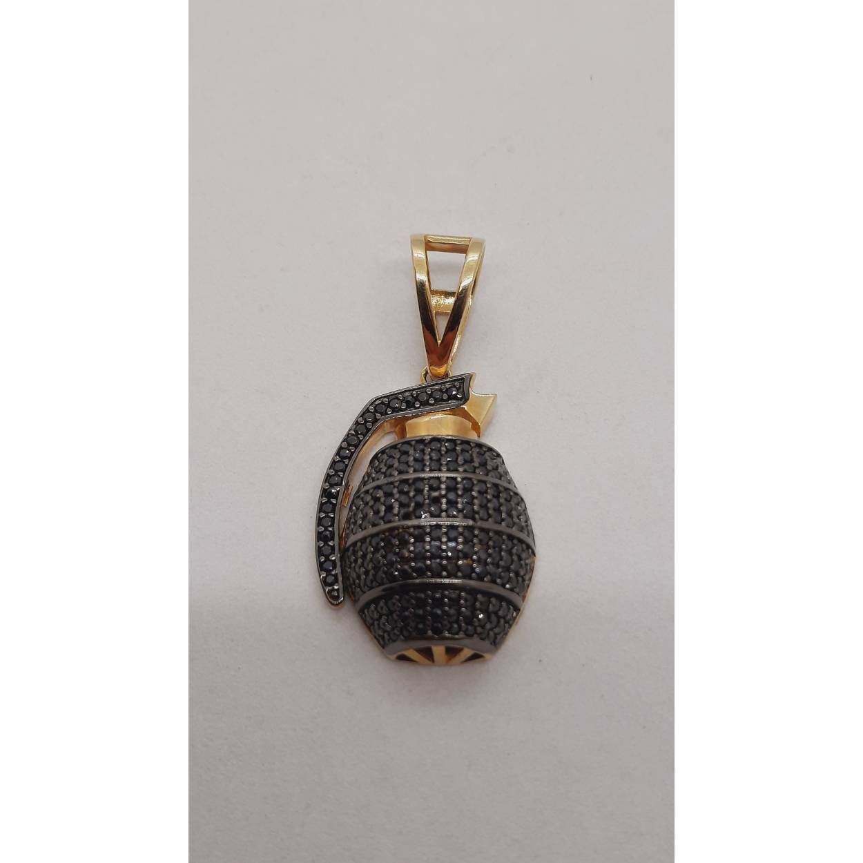 Gouden granaat 14kt