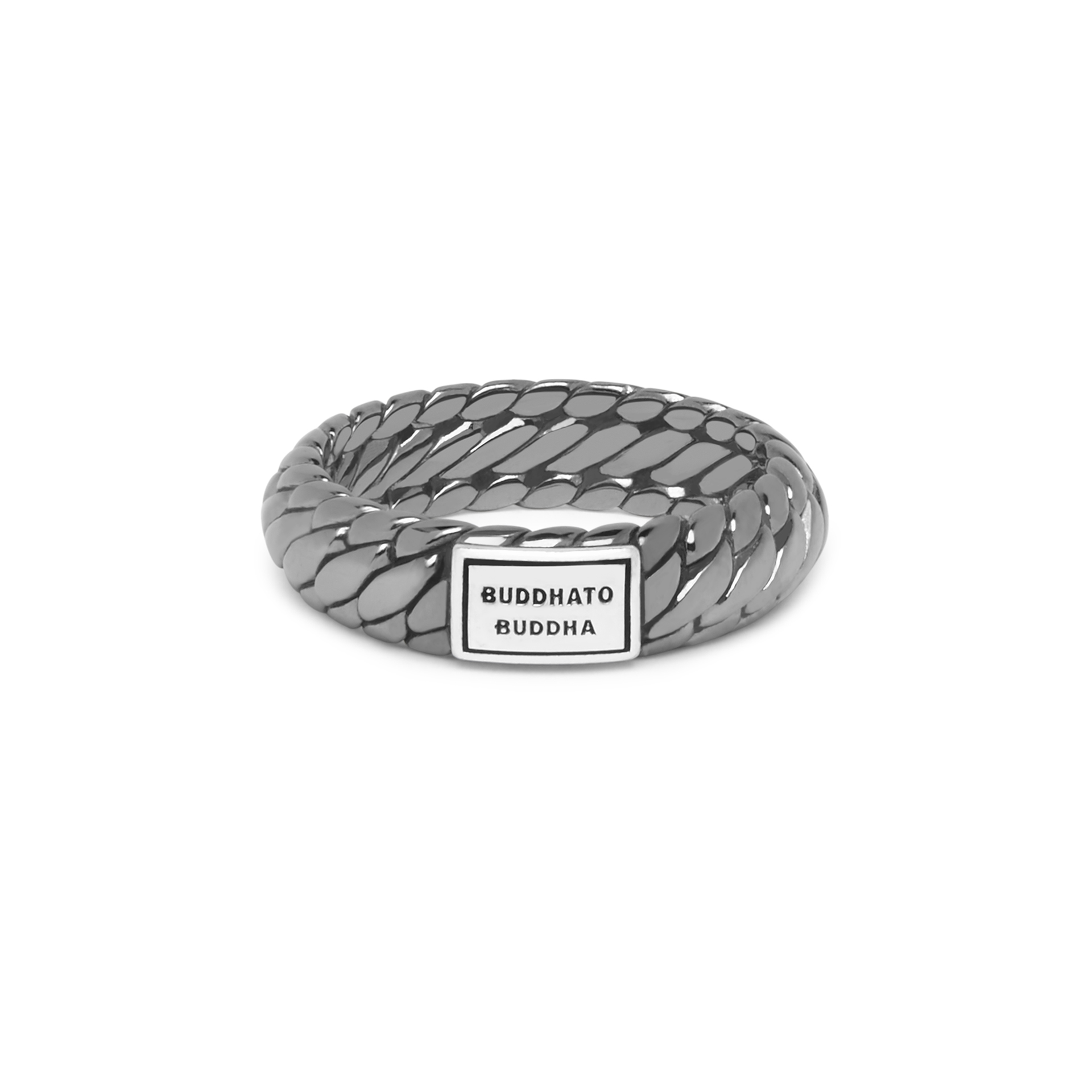 Het ontwerp van de Ben XS ring is aangepast met een unieke glanzende rhodium finishing en gepolijste zilveren details. Jouw levensstijl en de natuurlijke elementen bepalen de look van je sieraad in de loop van tijd en creëren een vintage en ruwe uitstraling die een persoonlijk statement is van jouw reis door het leven. Deze ring valt in de categorie smalle ringen.

Let op! Deze unieke rhodium finish is zo ontwikkeld dat je sieraad een vintage look krijgt naarmate je het draagt. Zo ontwikkel je een eigen look, passend bij jou levensstijl.