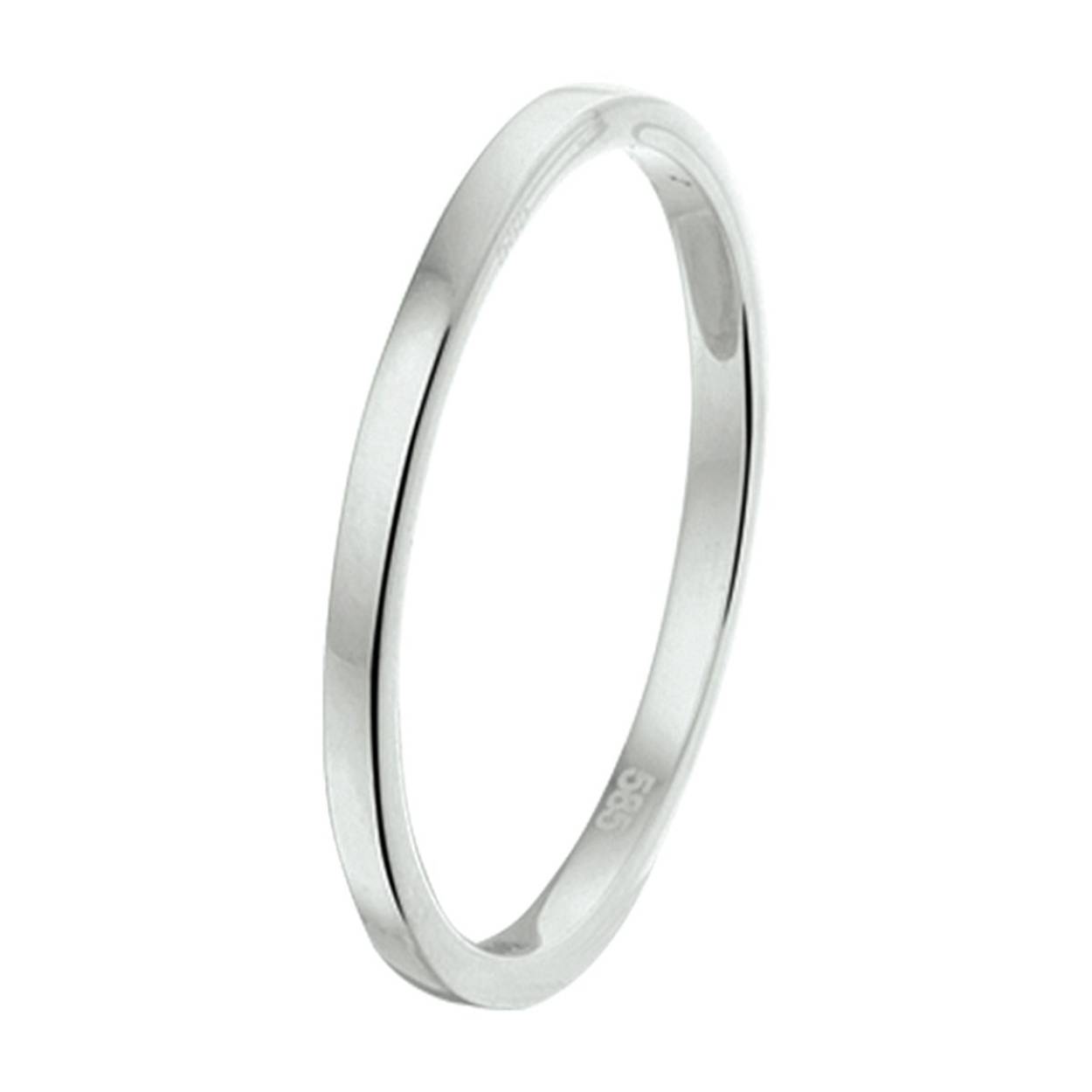 Geelgouden aanschuifring met vierkante scheen van 1.5mm en is verkrijgbaar in verschillende maten. De ring heeft een poli afwerking. Tip: Door het simplistische model is deze ring perfect te combineren met andere sieraden.
Ringmaat: 17.25 mm (54)
Breedte: 1.5 mm