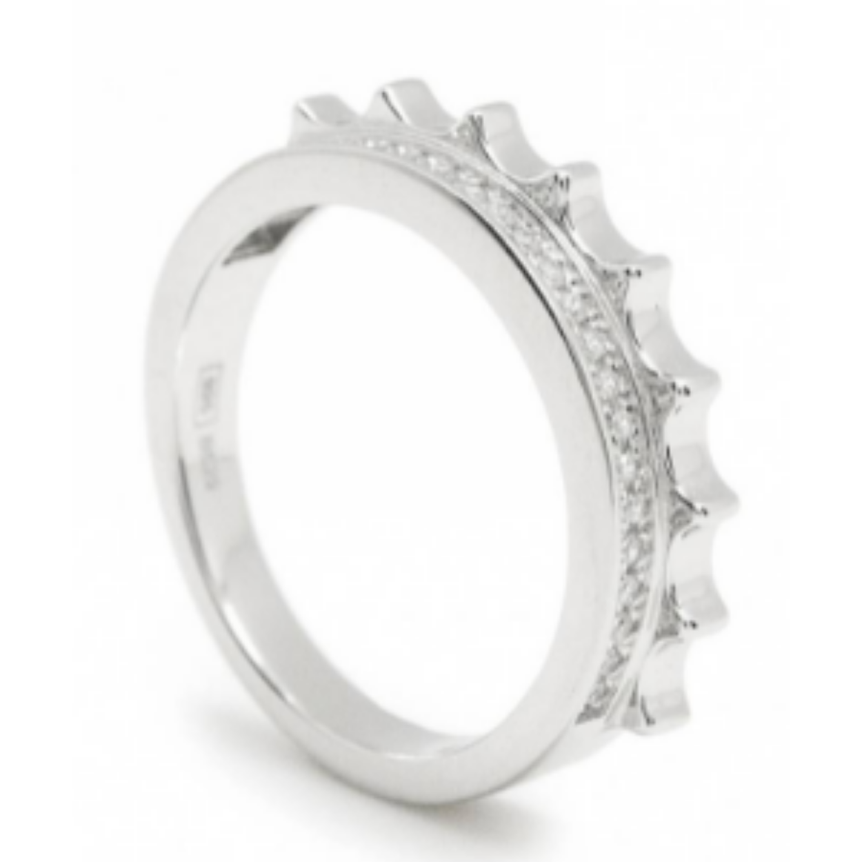 ZILVEREN ZIRCONIA RING MET GOLVEN DESIGN