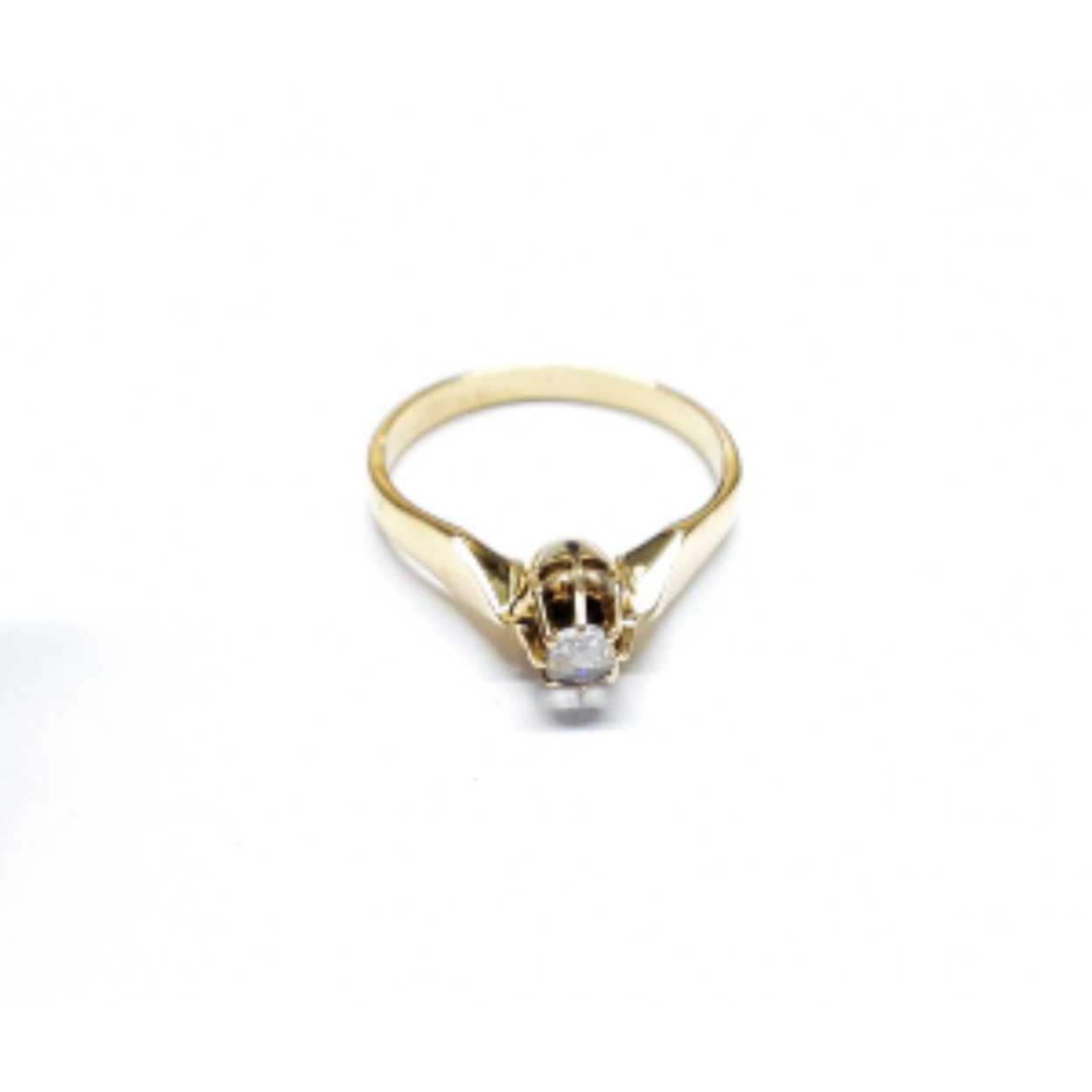 14 Karaat geel gouden diamant oud slijpsel roos- single cut bolsjewiek. 
0.15 karaat diamant 