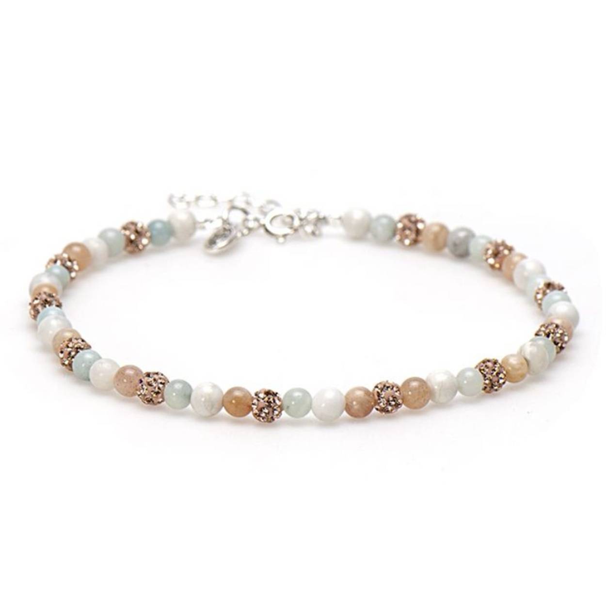 Het Karma enkelbandje modelnummer 89016 is een elegant sieraad dat als enkelbandje wordt gedragen. Dit enkelbandje voegt een subtiel vleugje stijl toe aan elke outfit. Draag het om je enkel om een trendy en verfijnde look te creëren. Perfect voor dagelijks gebruik of speciale gelegenheden, dit enkelbandje is een must-have accessoire.