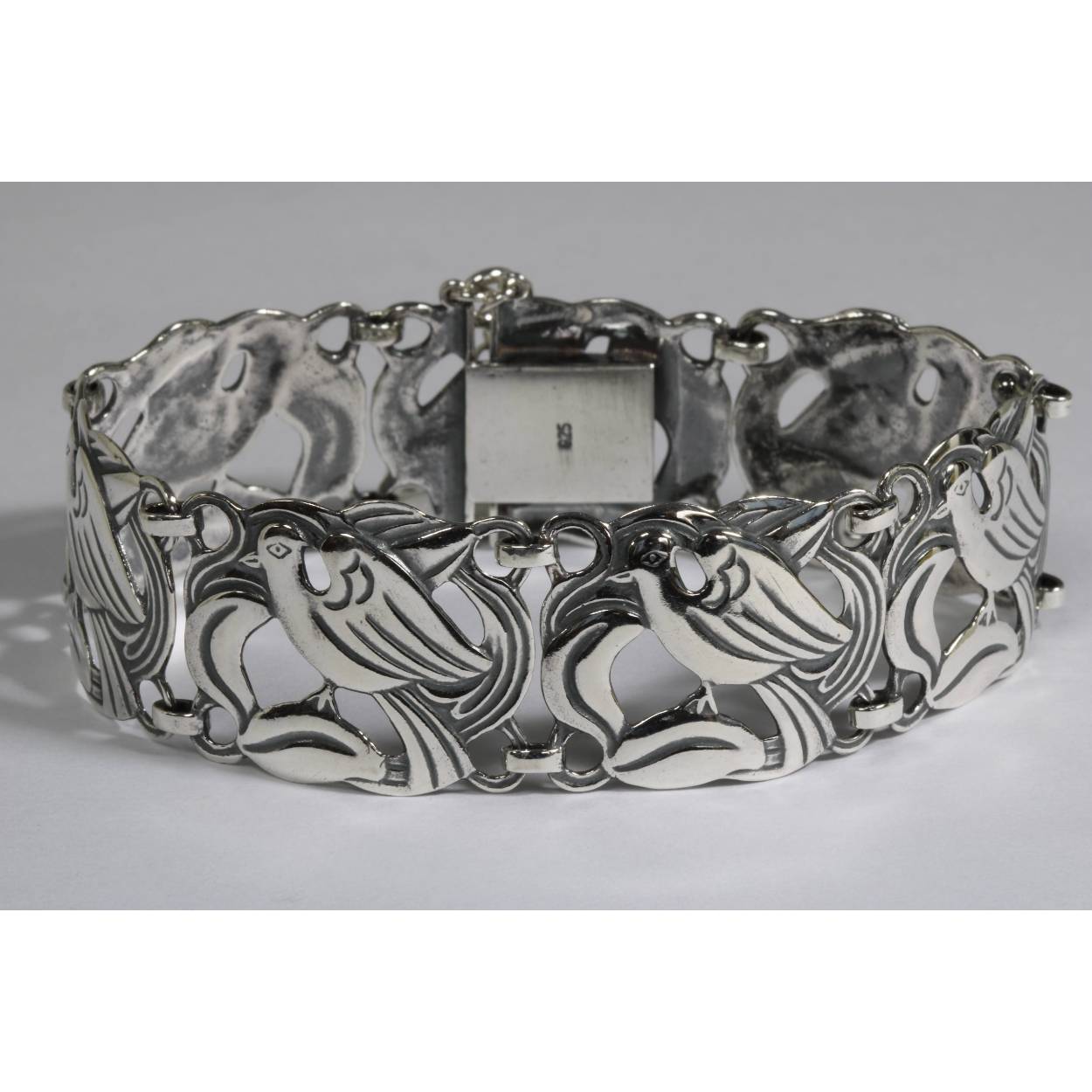 Bijzonder mooie zilveren armband met vogelmotieven en vintage uitstraling
