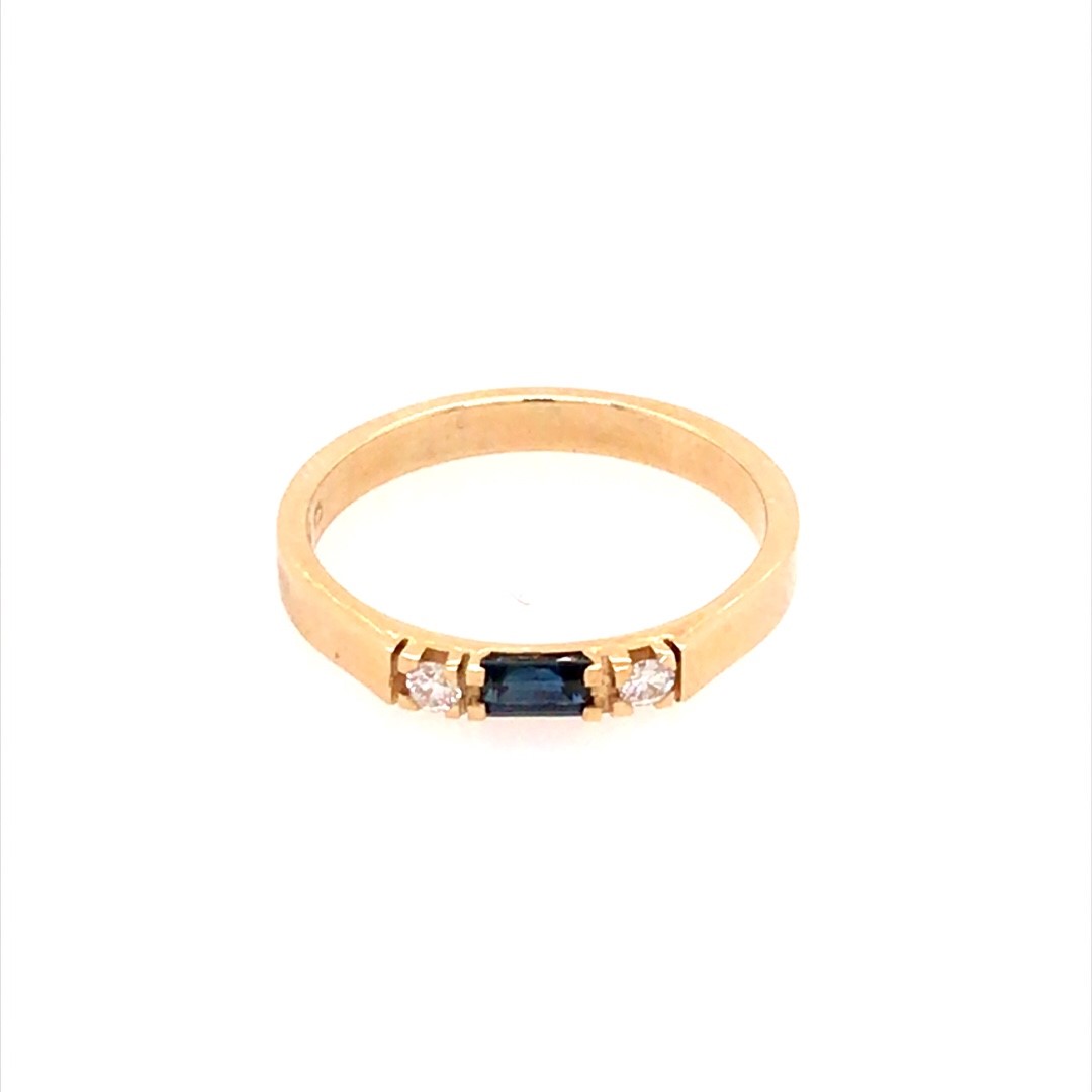 Eclat 14krt geelgouden ring met diamant en saffier