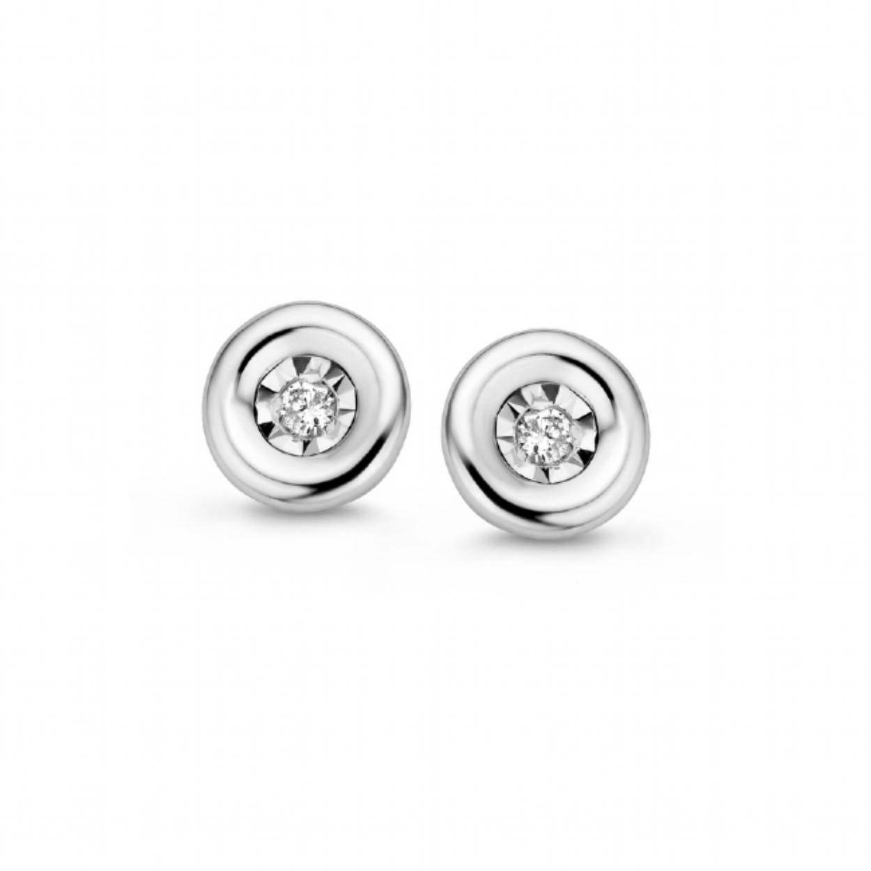 615.103A 
Zilveren oorstekers met diamant 