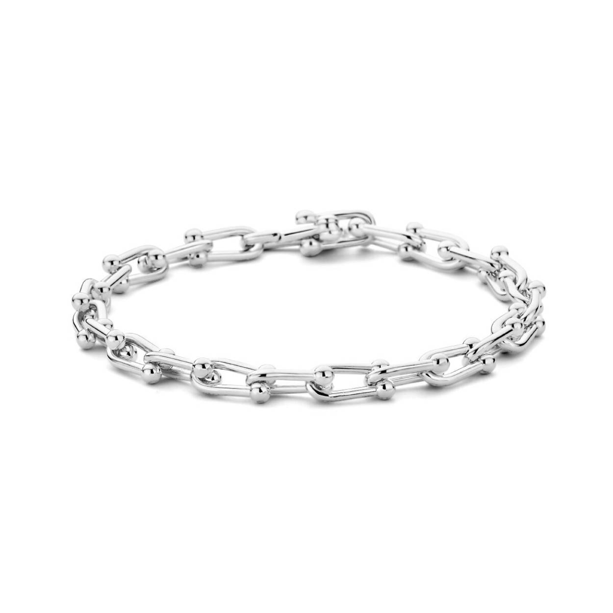 Gerhodineerd 925 zilveren armband met een schakelbreedte van 5.6mm. De armband heeft een draaglengte van 19cm.
