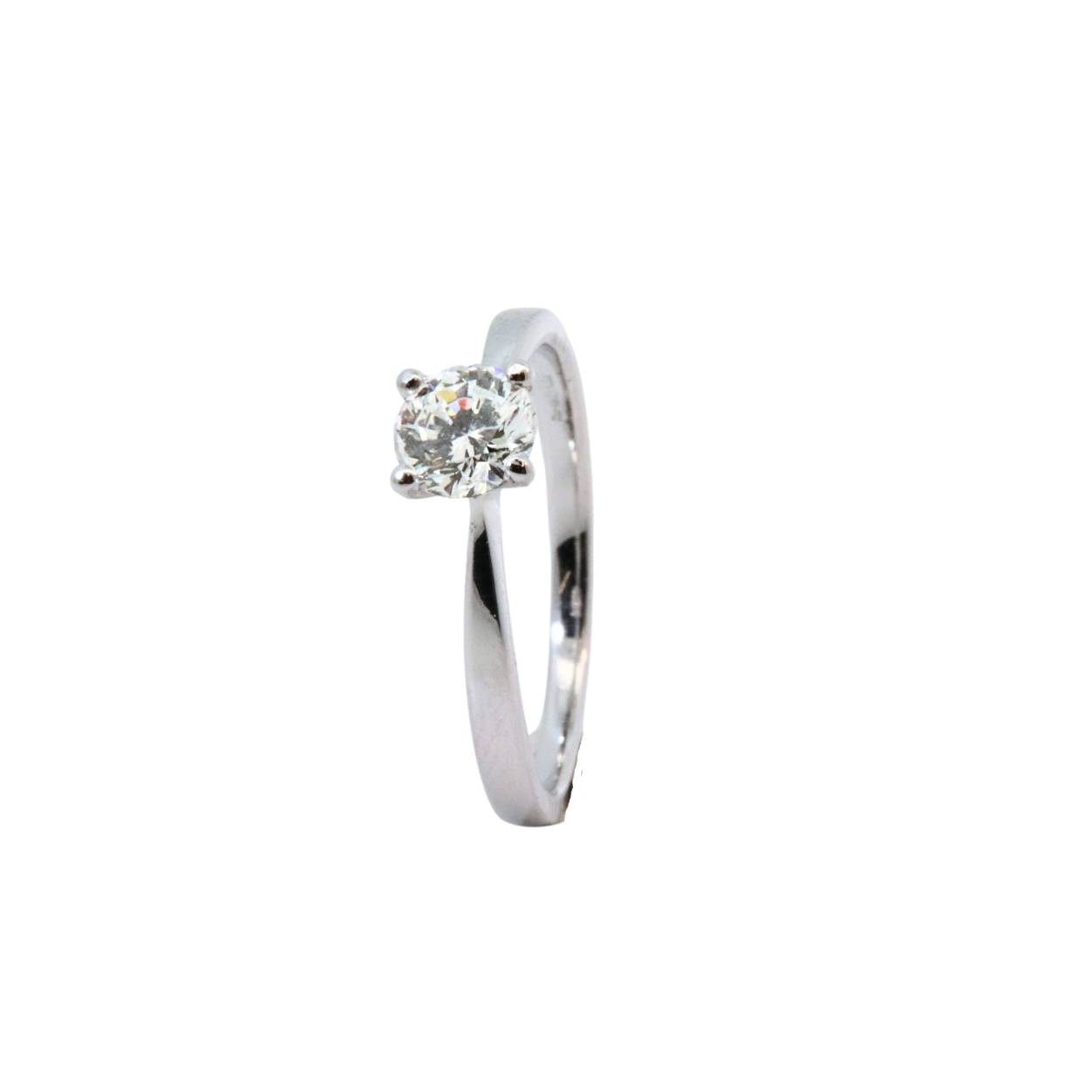 Witgouden solitair met diamant van 0.60ct