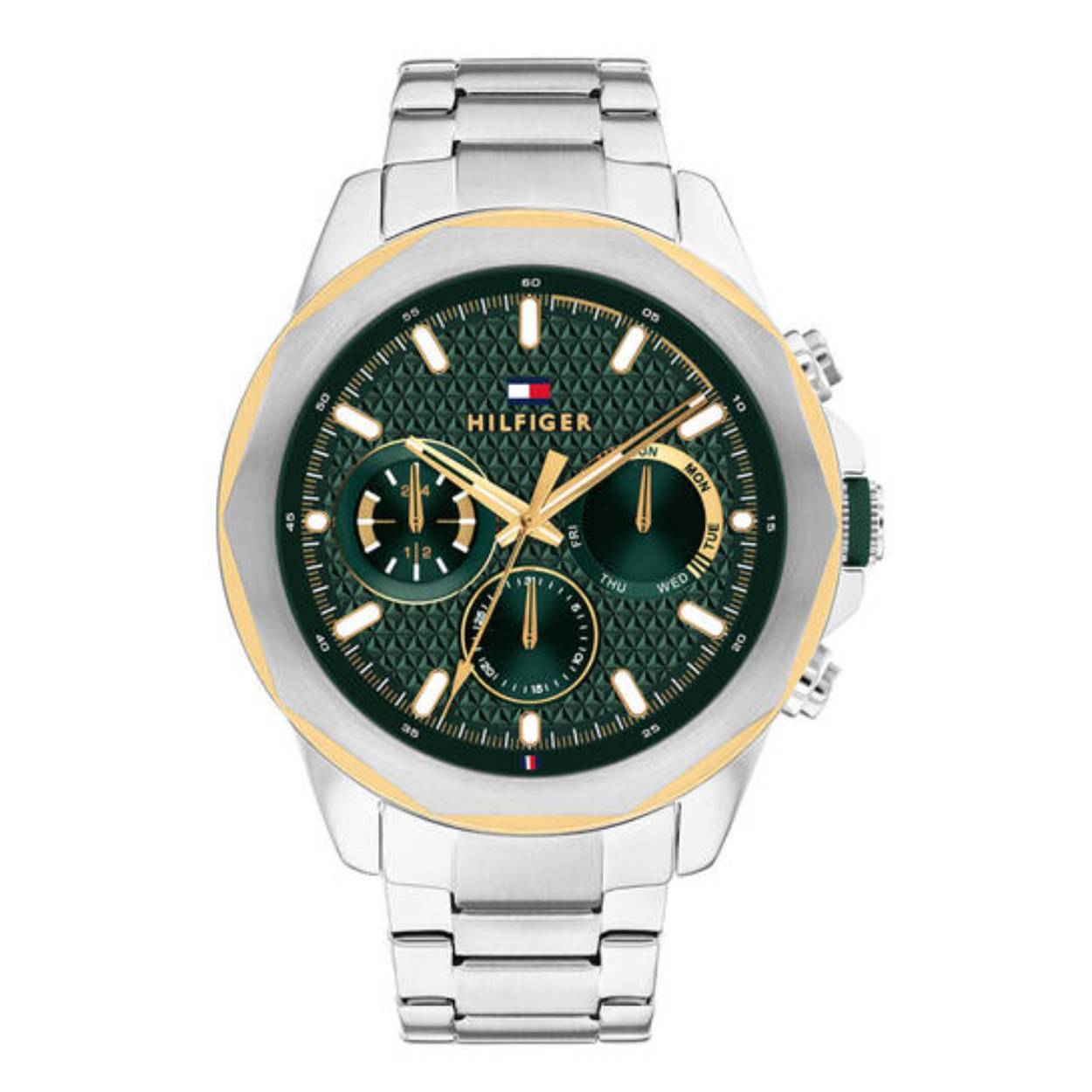 Tommy Hilfiger TH1710651 Horloge Heren Staal Zilverkleurig 46mm
Dit specifieke horloge van Tommy Hilfiger uit de Lars serie met artikelnr: TH1710651 is een casual horloge die zeker in je collectie past. Het herenhorloge heeft een twee lagen kast. Het horloge heeft een groene wijzerplaat, hierop  zijn de datum,- dag en 24-uursaanduiding extra benadrukt. Aan het stoere horloge zit een zilverkleurige mat glimmende schakelband. Verder heeft het een mineraalglas, een doorsnee van 46mm en is 5ATM.  

Het merk:
Sinds de lancering van het merk in 1985 is Tommy Hilfiger wereldwijd bekend geworden als pionier van de klassieke Amerikaanse coole stijl. Geïnspireerd door de iconische popcultuur en het Amerikaanse erfgoed. De dames en herencollectie van dit seizoen bestaan uit minimalistische silhouetten en rustieke lederen details. De herenhorlogecollectie biedt iconische uurwerken met roestvrijstalen, lederen en siliconen banden.

Specificaties:
- Mineraalglas
- Ronde kast 46mm
- Twee lagen kast - zilverkleurig/goudkleurig
- Groene wijzerplaat
- Zilverkleurige schakelband
- 5ATM