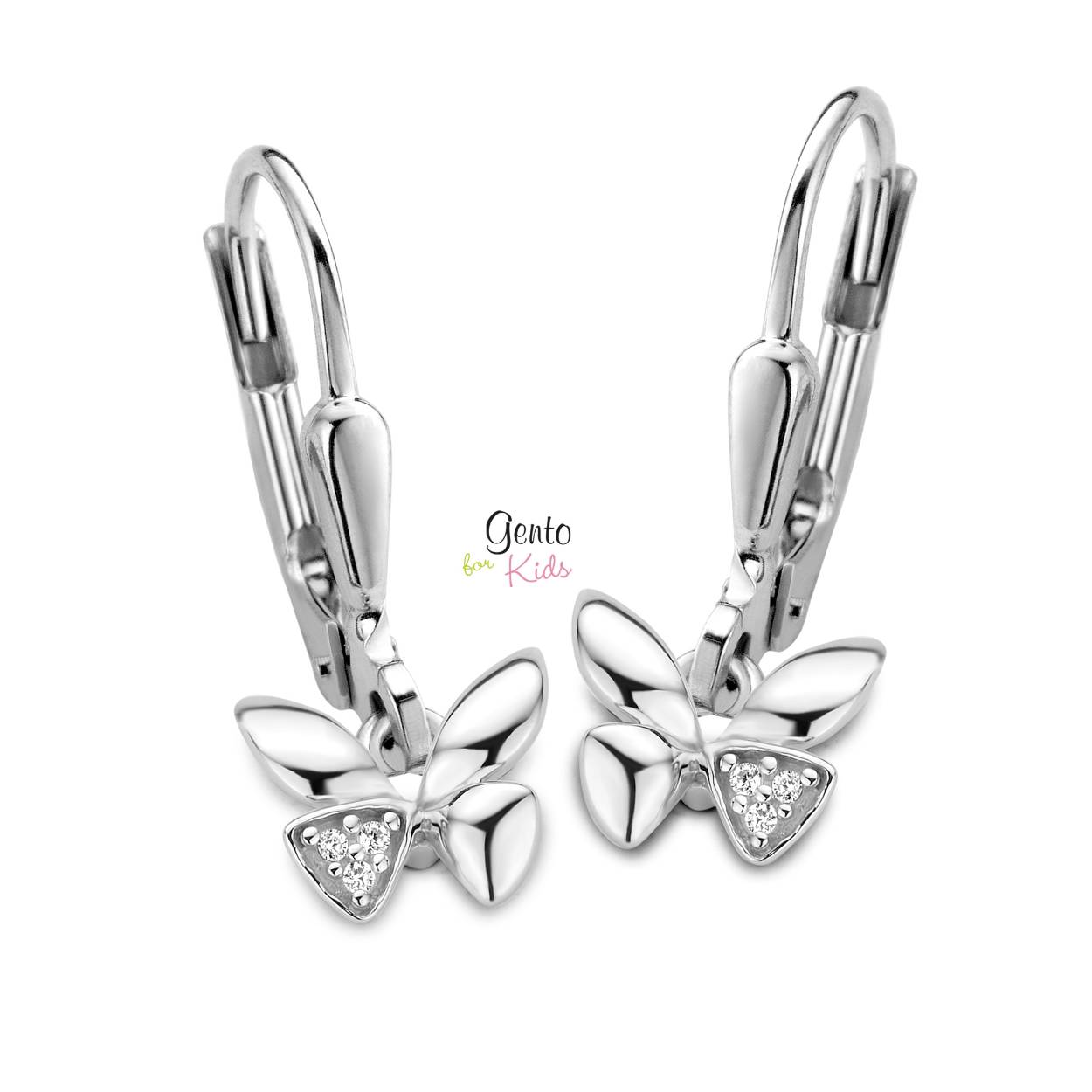 Zilveren oorhangers 'vlinder' met zirkonium steentjes van Gento kids
Bijhorende ketting met hanger ook verkrijgbaar