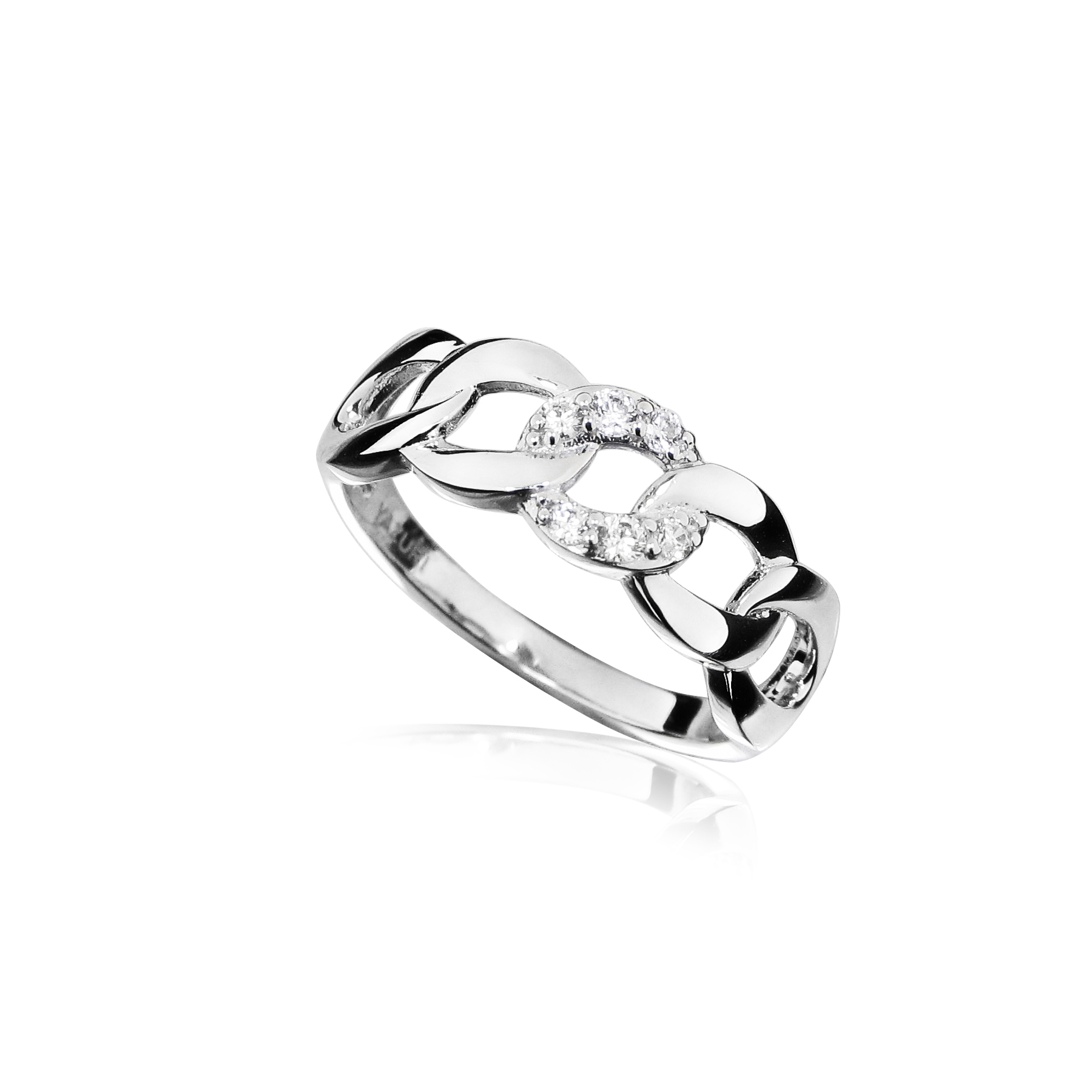 Deze 925 zilveren ring is werkelijk schitterend. De ring heeft een fantasierijke en sierlijke uitstraling. De briljant geslepen zirkonia stenen zorgen voor de nodige schittering. Dit sieraad is onderdeel van een onwijs leuk setje van een ring, hanger en oorsieraden.

Set productnummers:
Ring: R005
Hanger: H005
Oorsieraad: O005