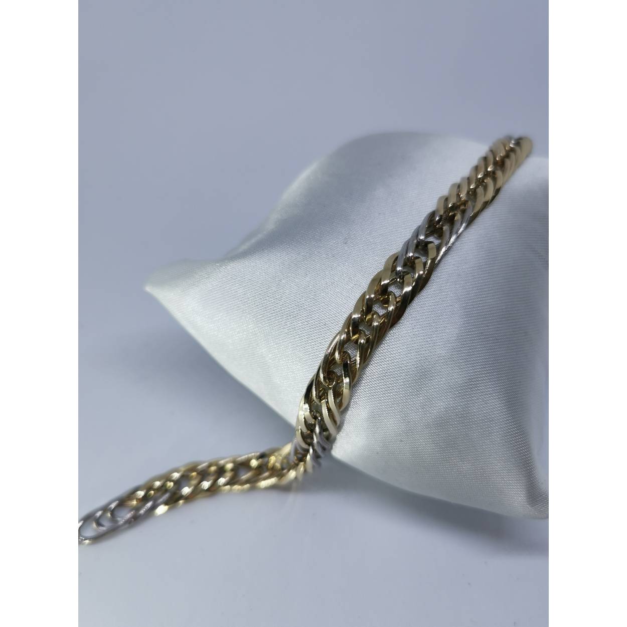 14 Karaat wit/geel gouden armband met gedraaide gourmet schakels