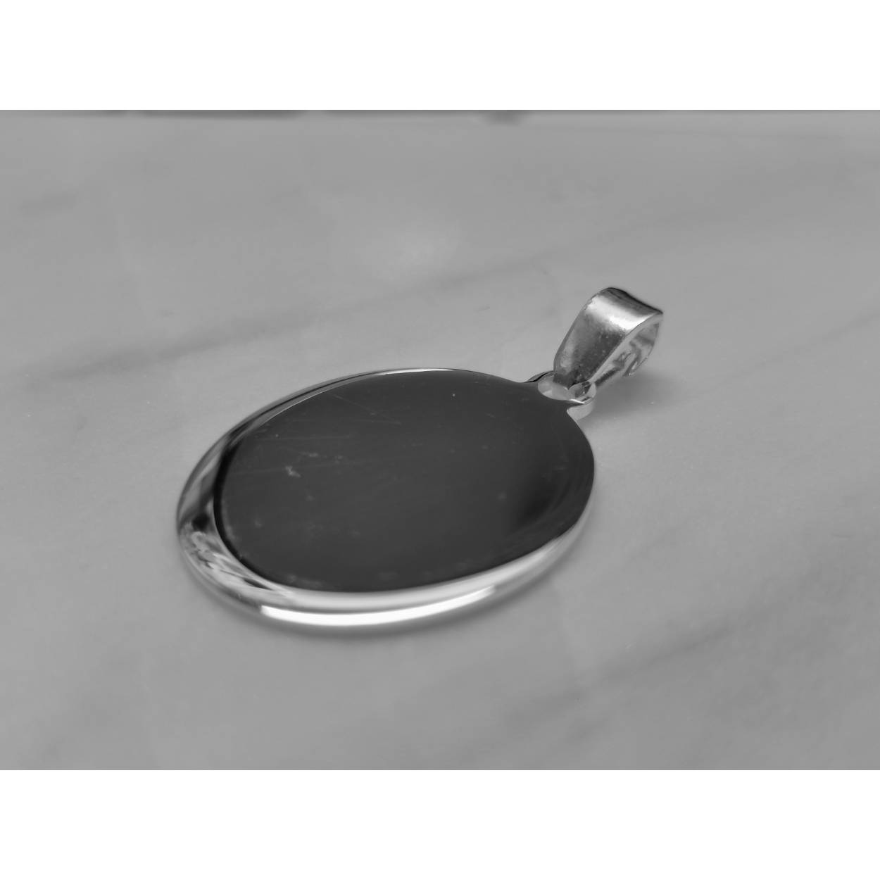 Zilveren hanger ronde graveerplaat. Graveren gratis service. 