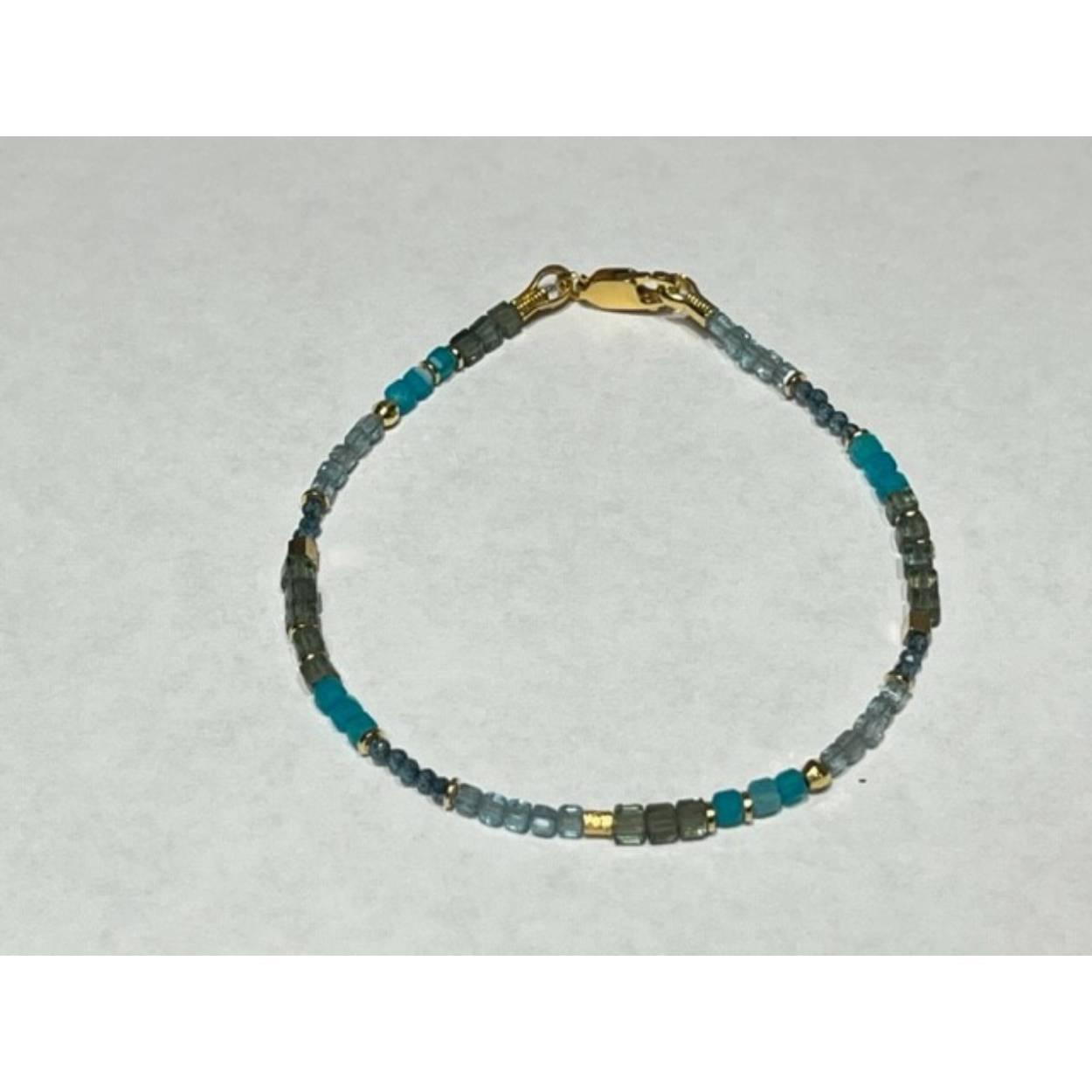 armband go, amazoniet, groen apatiet, topaas