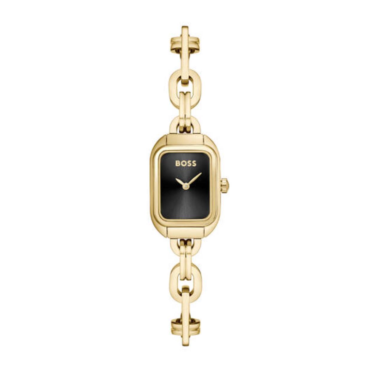 BOSS HB1502739 HAILY-LE Dameshorloge 19x28mm 
Dit BOSS horloge uit de HAILY-LE serie met artikelnr: HB1502739 heeft een chique look. Zeer geschikt voor de moderne stijlvolle vrouw van nu. Het goudkleurige dameshorloge valt op door zijn stalen rechthoekige horlogekast met een zwarte wijzerplaat met minimalistische wijzers. Aan de kast zit een goudkleurige schakelband met karabijnsluiting. De kast van het horloge heeft een afmeting van 19x28mm met mineraalglas en is 3ATM. 

HET MERK:
HUGO BOSS is afgestemd op levensstijlen waar het gaat om kwaliteit en precisie. Het wereldwijde fashionlabel is verdeeld in twee merken: BOSS en HUGO. Het merk BOSS biedt geavanceerde, moderne horloges gericht op kwaliteit en design om een onberispelijke look te creëren – of het nu zakelijk, casual of sportief is. De horloge collectie van BOSS is perfect afgestemd op levensstijlen waar het gaat om kwaliteit en precisie. BOSS is op maat gemaakt in een onberispelijke stijl.

Blijf stijlvol bij de tijd. Voor de BOSS-vrouw is stijl het handelsmerk en draait alles om
details. Breng uw look naar een hoger niveau met onze nieuwe en kenmerkende horlogecollectie.

SPECIFICATIES:
- Mineraalglas
- Rechthoekige kastvorm
- Goudkleurige horlogekast
- Zwarte wijzerplaat
- Goudkleurige schakelband